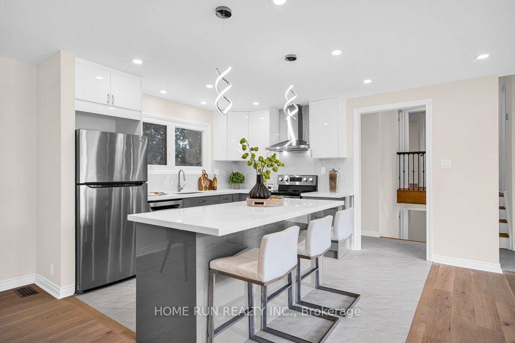 Photo 14 of 50 Ullswater Drive, Ottawa, Crystal Beach — HOMEH