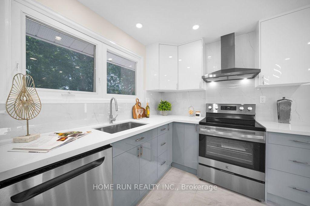Photo 17 of 50 Ullswater Drive, Ottawa, Crystal Beach — HOMEH