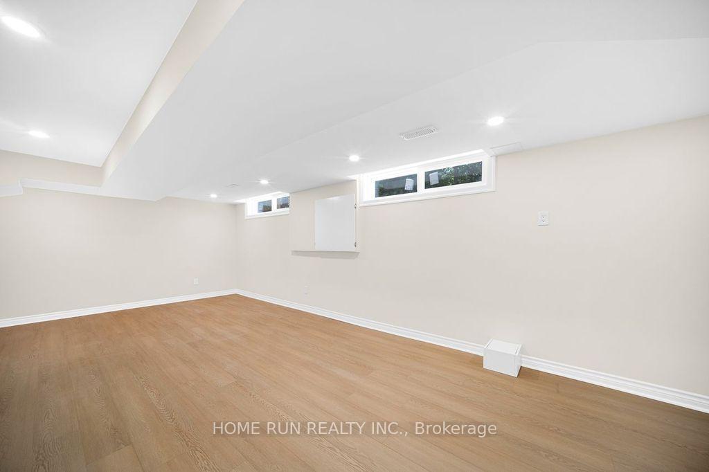 Photo 35 of 50 Ullswater Drive, Ottawa, Crystal Beach — HOMEH