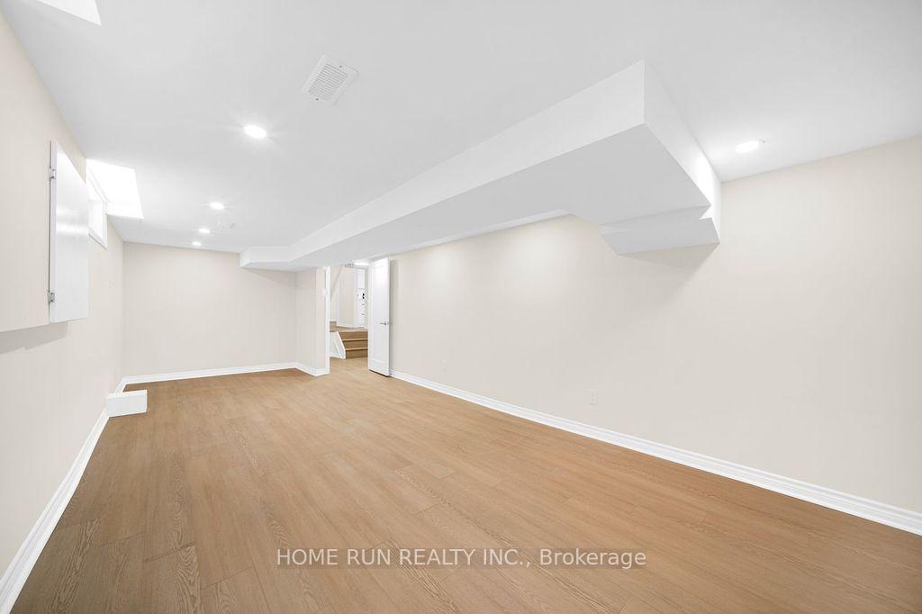 Photo 36 of 50 Ullswater Drive, Ottawa, Crystal Beach — HOMEH