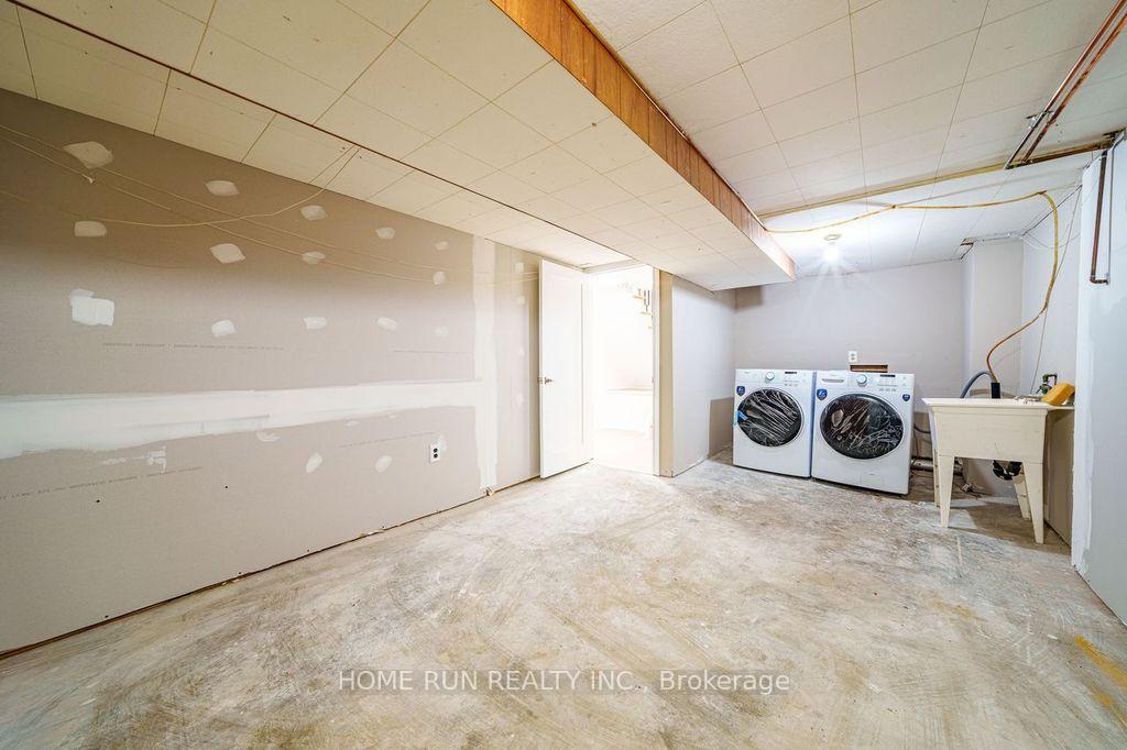 Photo 37 of 50 Ullswater Drive, Ottawa, Crystal Beach — HOMEH