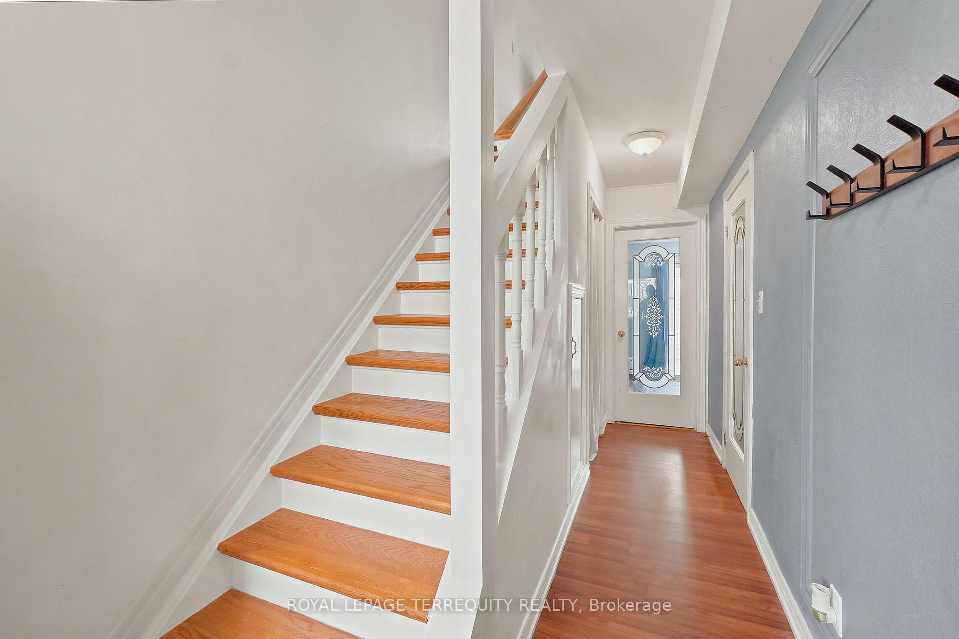 Photo 7 of Unit 67, 67 Enmount Drive, Brampton, Southgate — HOMEH