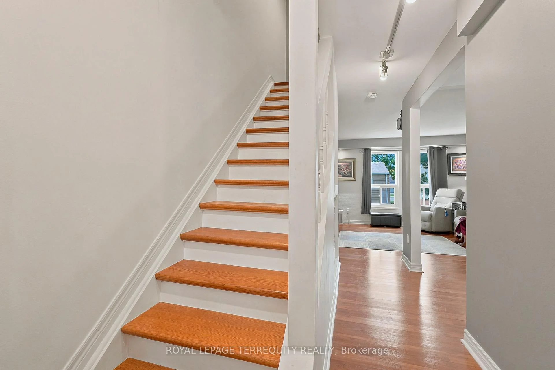 Photo 13 of Unit 67, 67 Enmount Drive, Brampton, Southgate — HOMEH