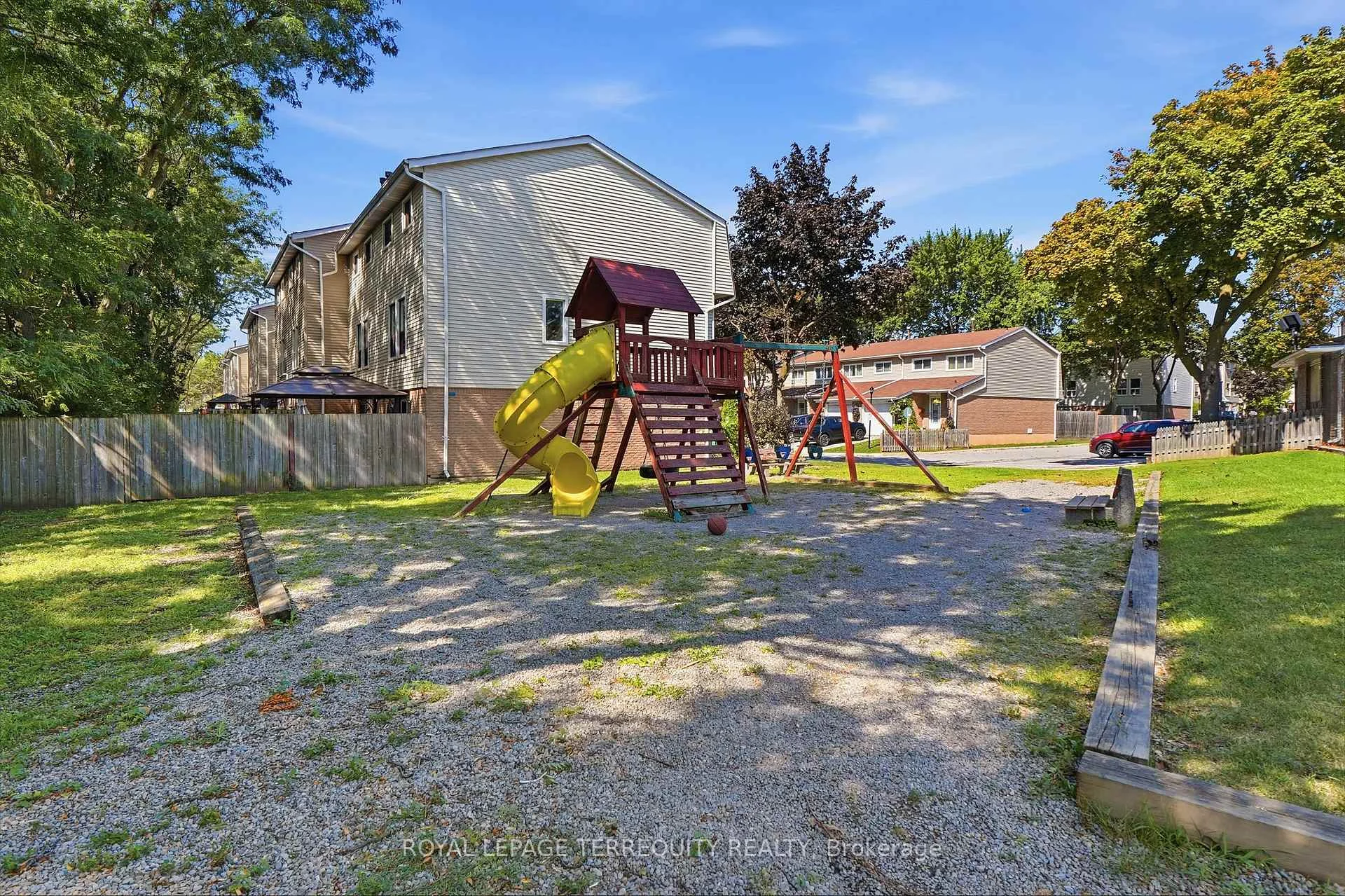Photo 31 of Unit 67, 67 Enmount Drive, Brampton, Southgate — HOMEH