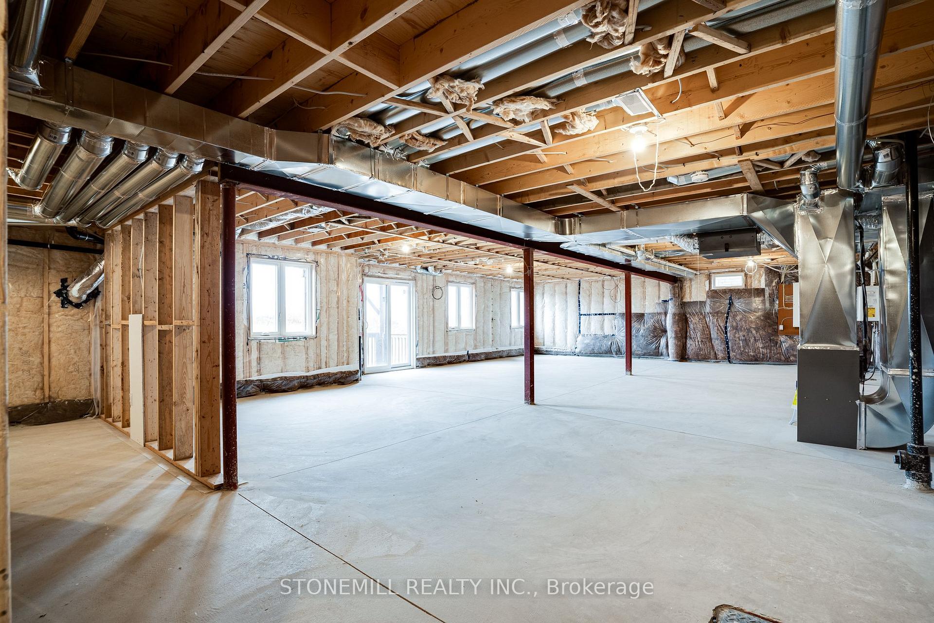 Photo 38 of 239 Midland Place, Welland, Hwy 406/Welland — HOMEH