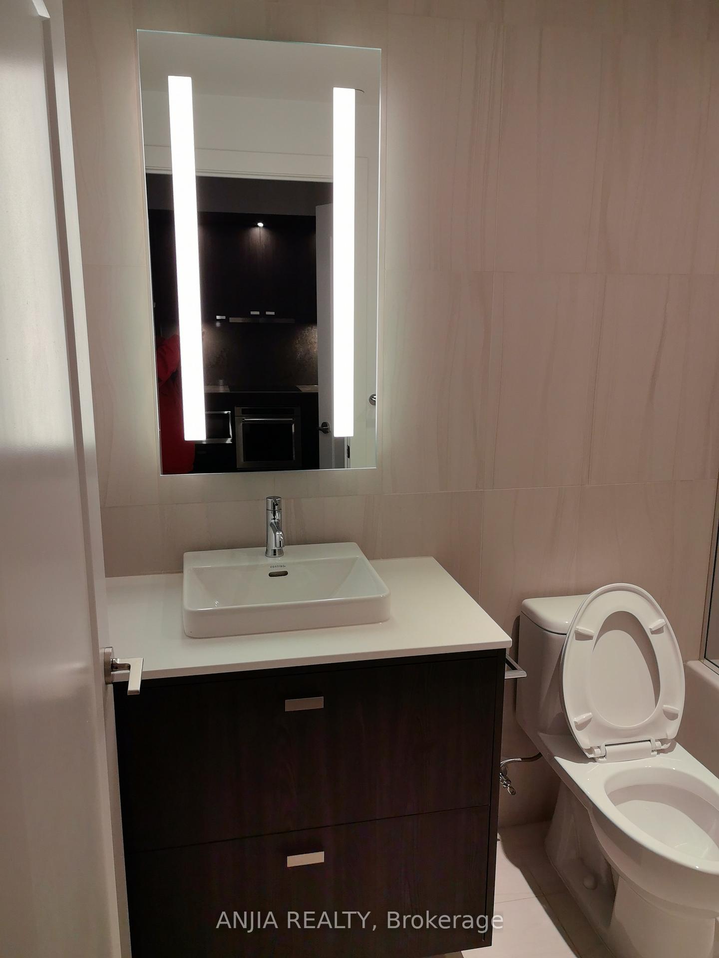 Photo 17 of Unit 1011, 480 Front Street W, Toronto, Waterfront Communities — HOMEH