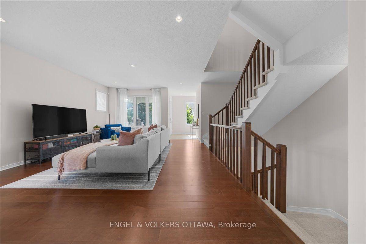 Photo 6 of 429 Sweetflag Street, Ottawa, Barrhaven - Longfields — HOMEH