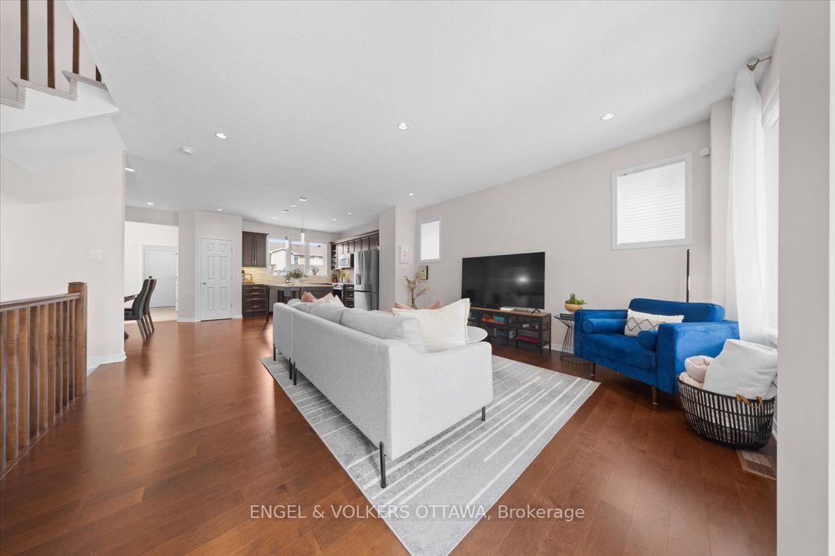 Photo 7 of 429 Sweetflag Street, Ottawa, Barrhaven - Longfields — HOMEH