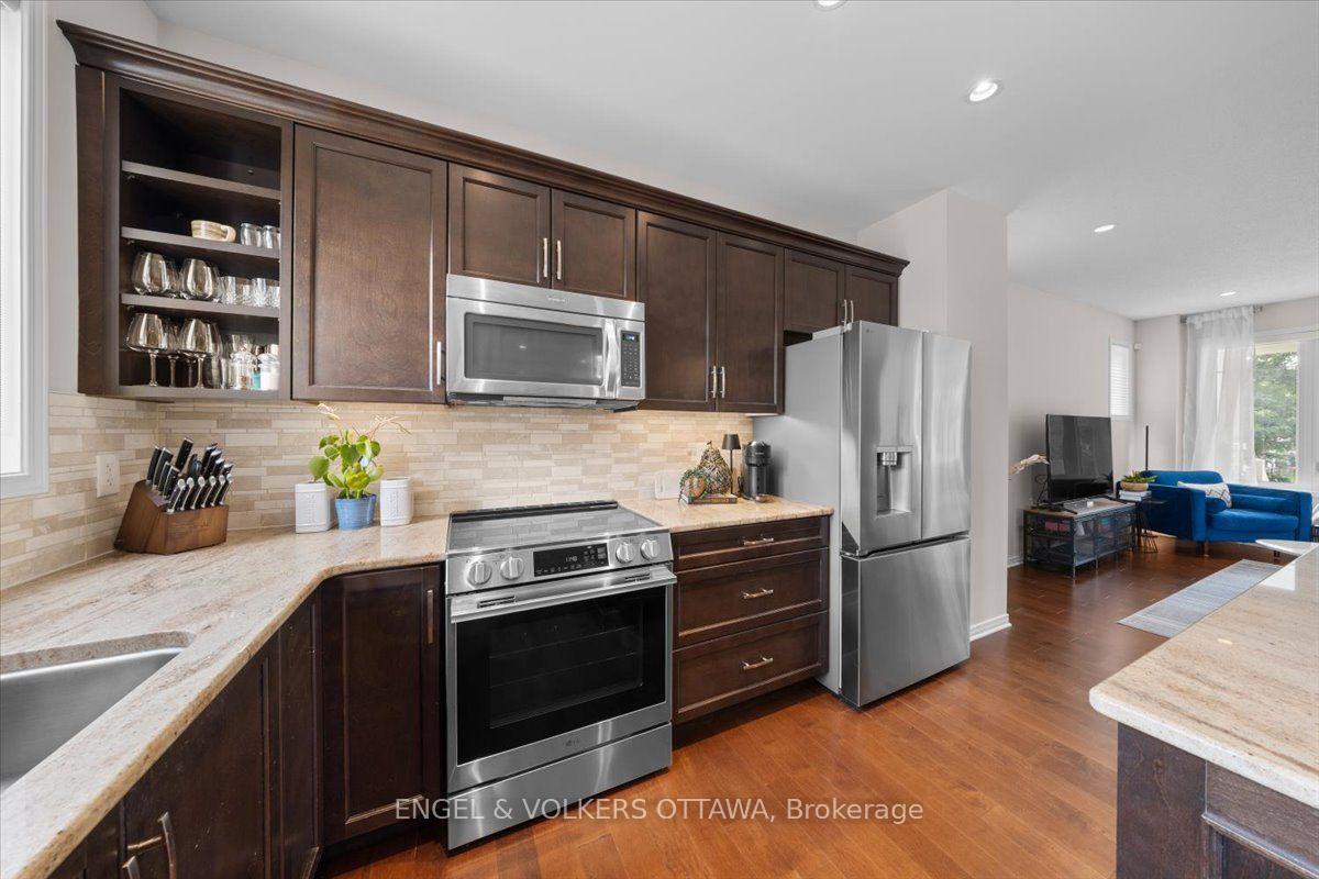 Photo 16 of 429 Sweetflag Street, Ottawa, Barrhaven - Longfields — HOMEH