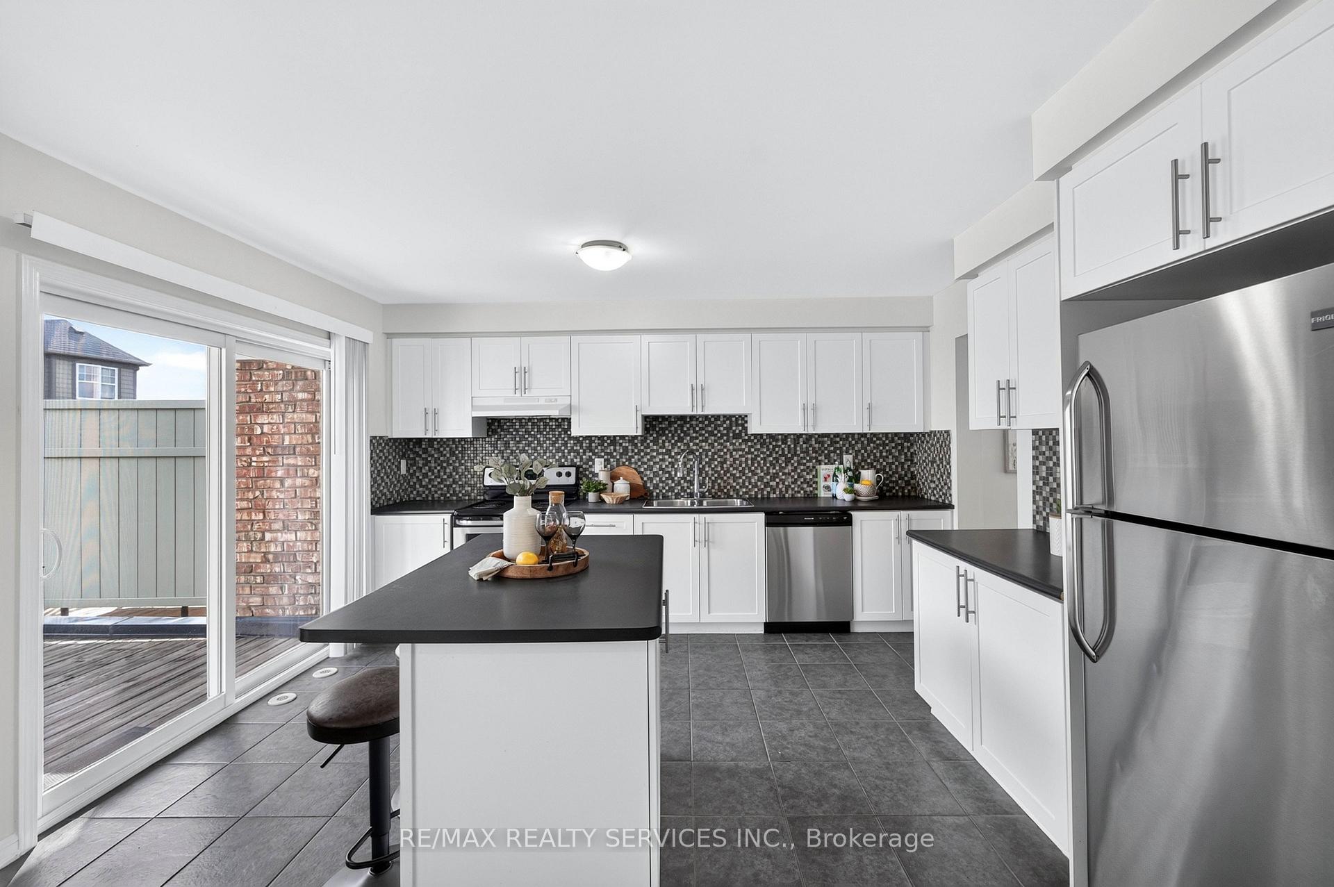 Photo 22 of 878 Jempson Path, Milton, Harrison — HOMEH