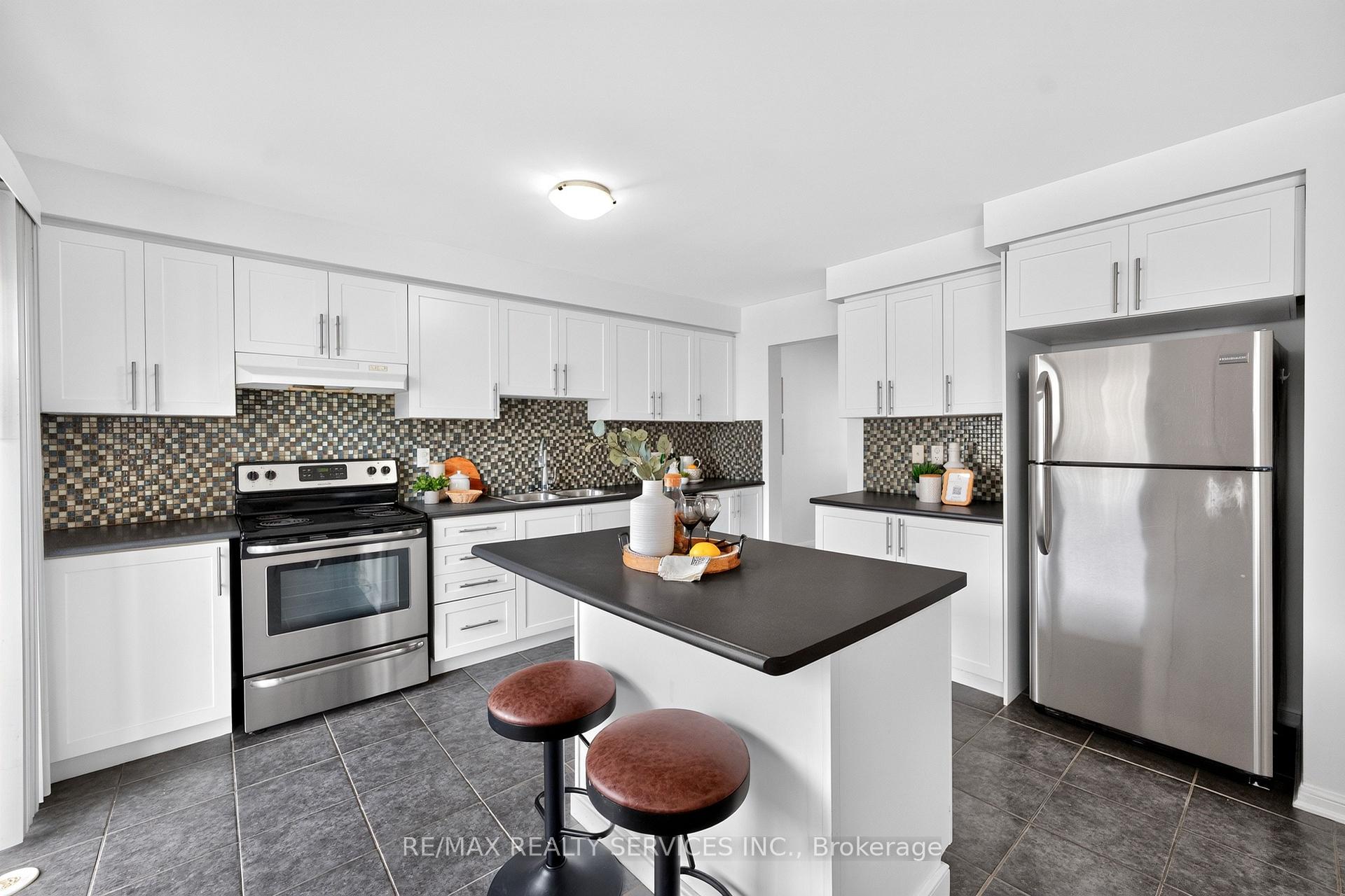 Photo 23 of 878 Jempson Path, Milton, Harrison — HOMEH