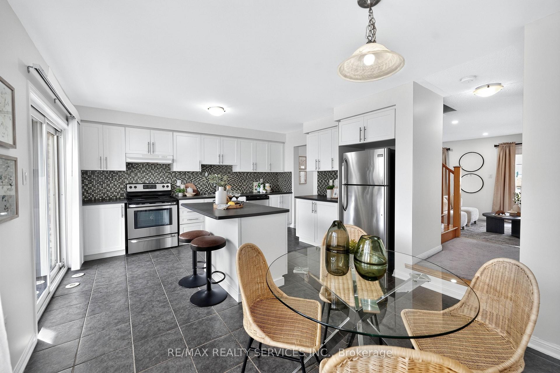 Photo 26 of 878 Jempson Path, Milton, Harrison — HOMEH