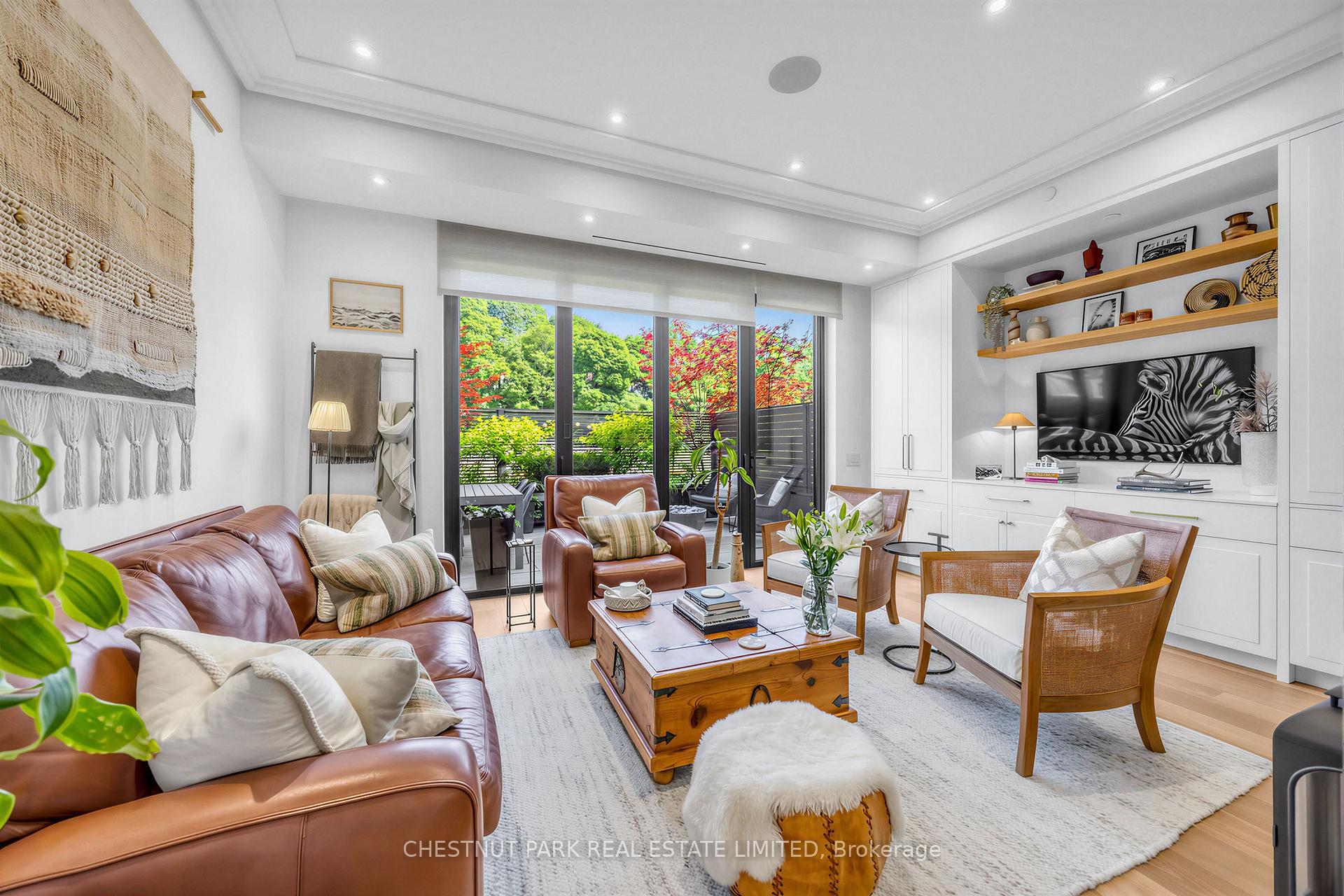 Photo 3 of 29 Oaklands Avenue, Toronto, Yonge-St. Clair — HOMEH