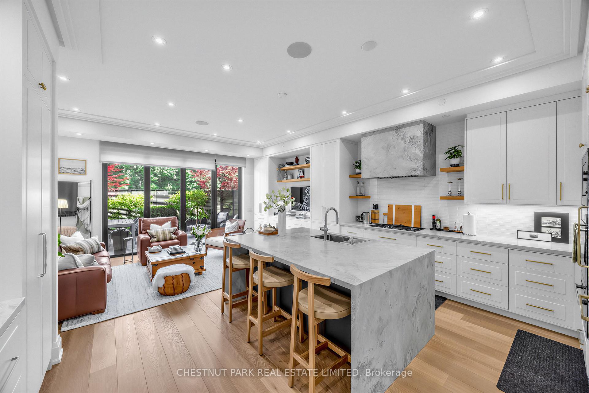 Photo 8 of 29 Oaklands Avenue, Toronto, Yonge-St. Clair — HOMEH