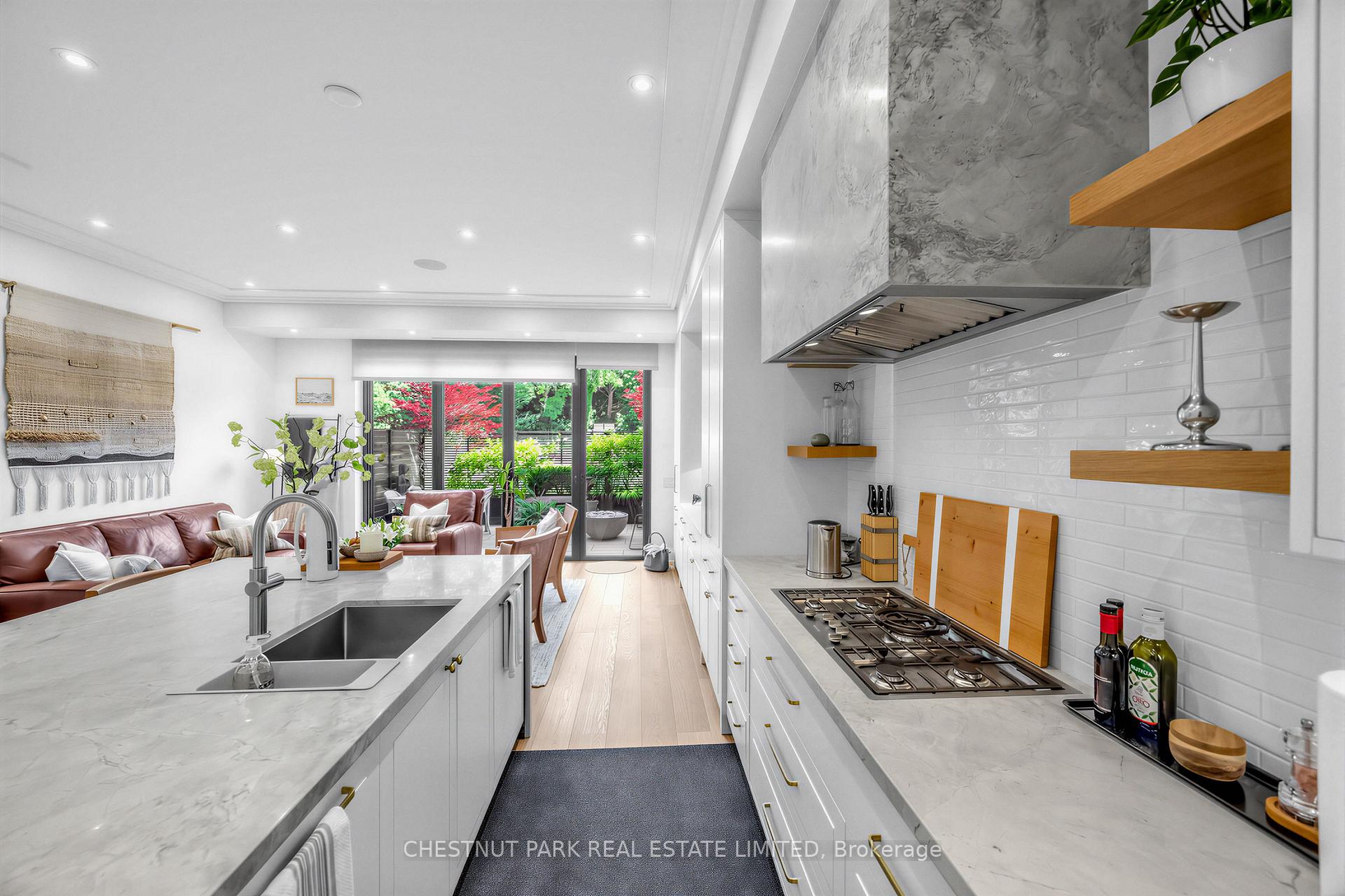 Photo 9 of 29 Oaklands Avenue, Toronto, Yonge-St. Clair — HOMEH