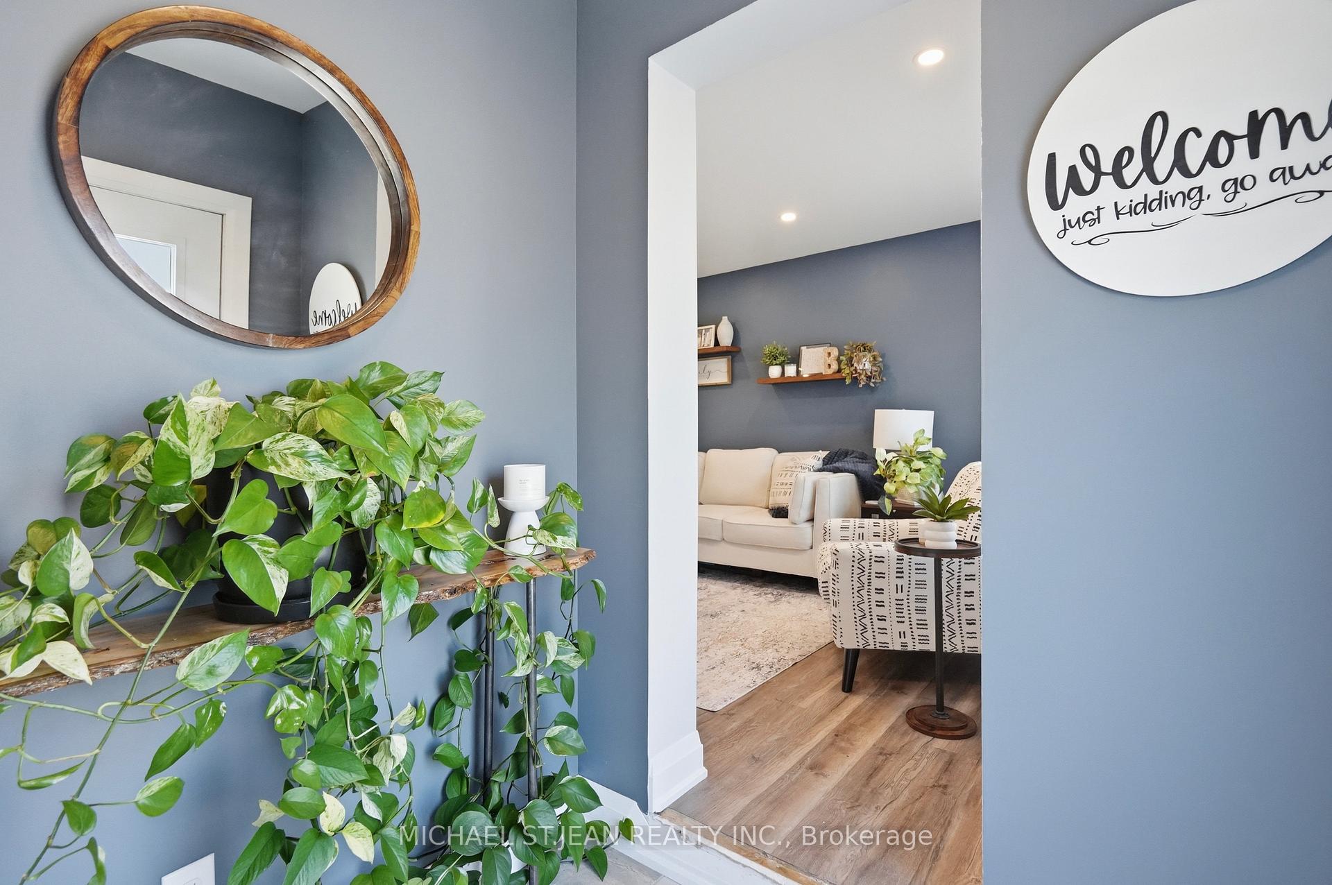 Photo 10 of 58 Tragina Avenue S, Hamilton, Bartonville — HOMEH