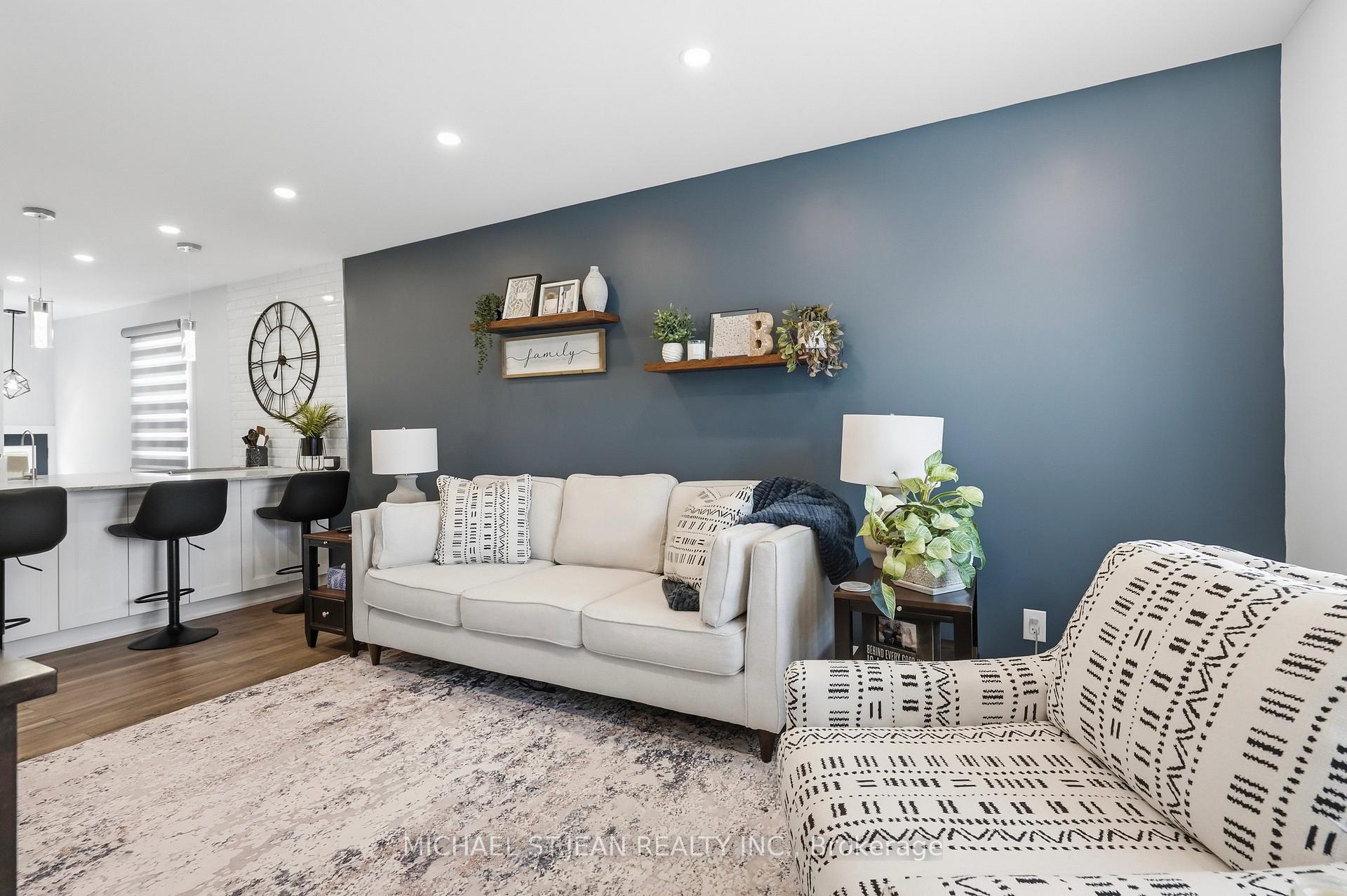 Photo 11 of 58 Tragina Avenue S, Hamilton, Bartonville — HOMEH