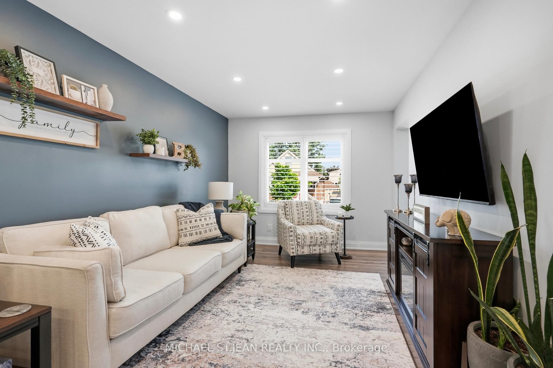 Photo 14 of 58 Tragina Avenue S, Hamilton, Bartonville — HOMEH