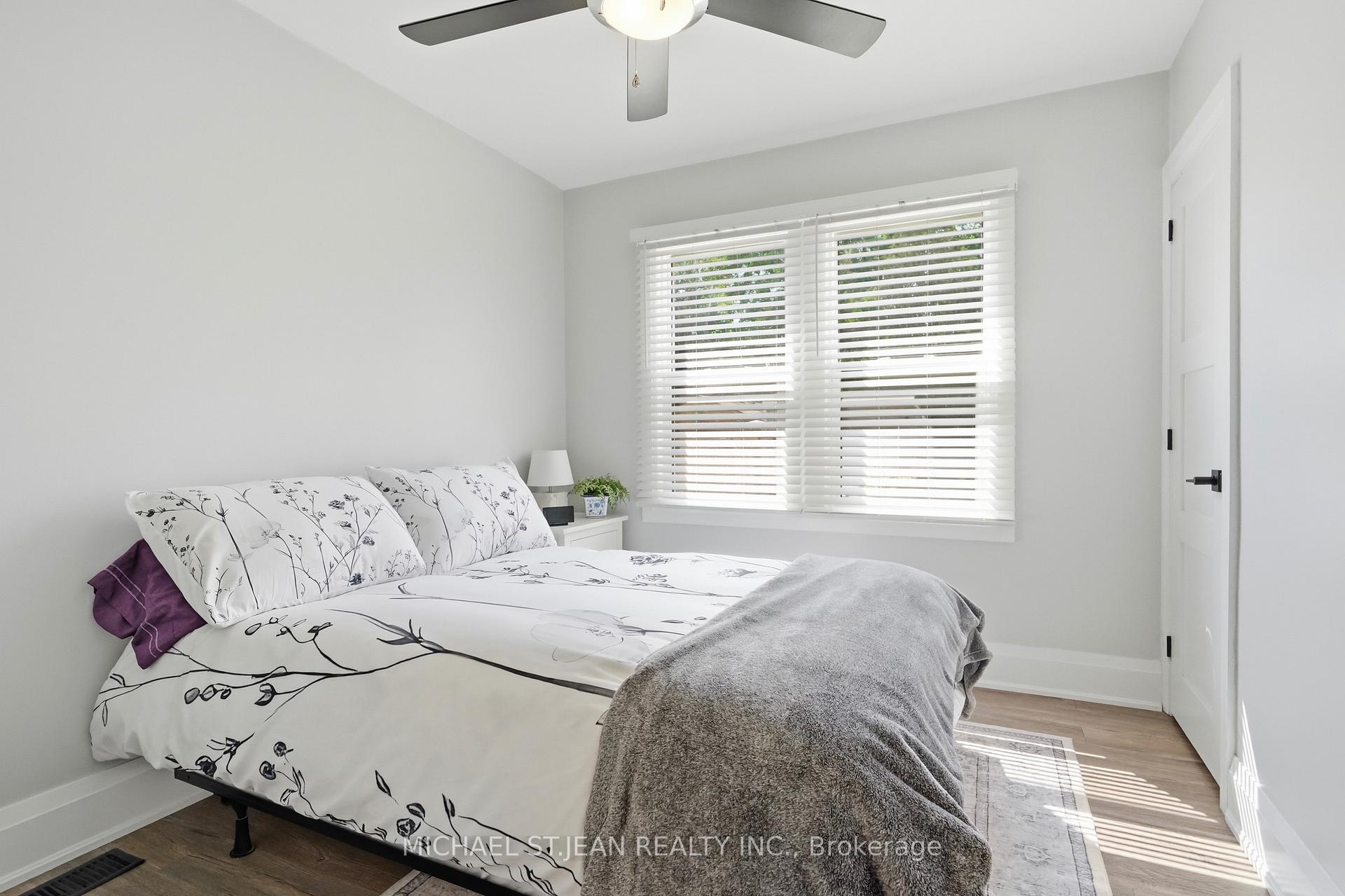 Photo 25 of 58 Tragina Avenue S, Hamilton, Bartonville — HOMEH