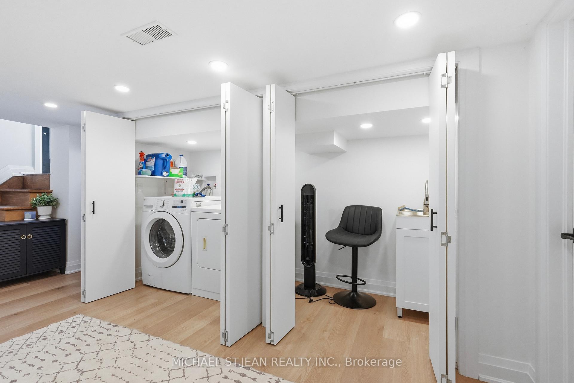 Photo 36 of 58 Tragina Avenue S, Hamilton, Bartonville — HOMEH