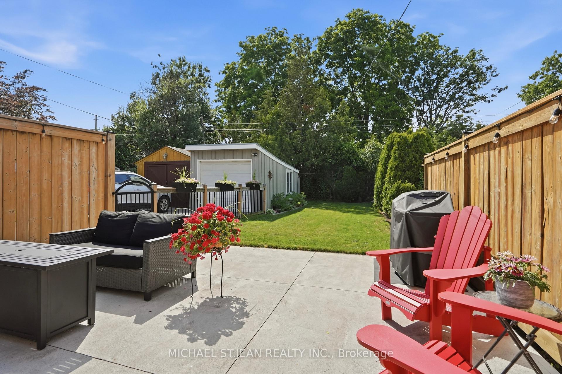 Photo 42 of 58 Tragina Avenue S, Hamilton, Bartonville — HOMEH