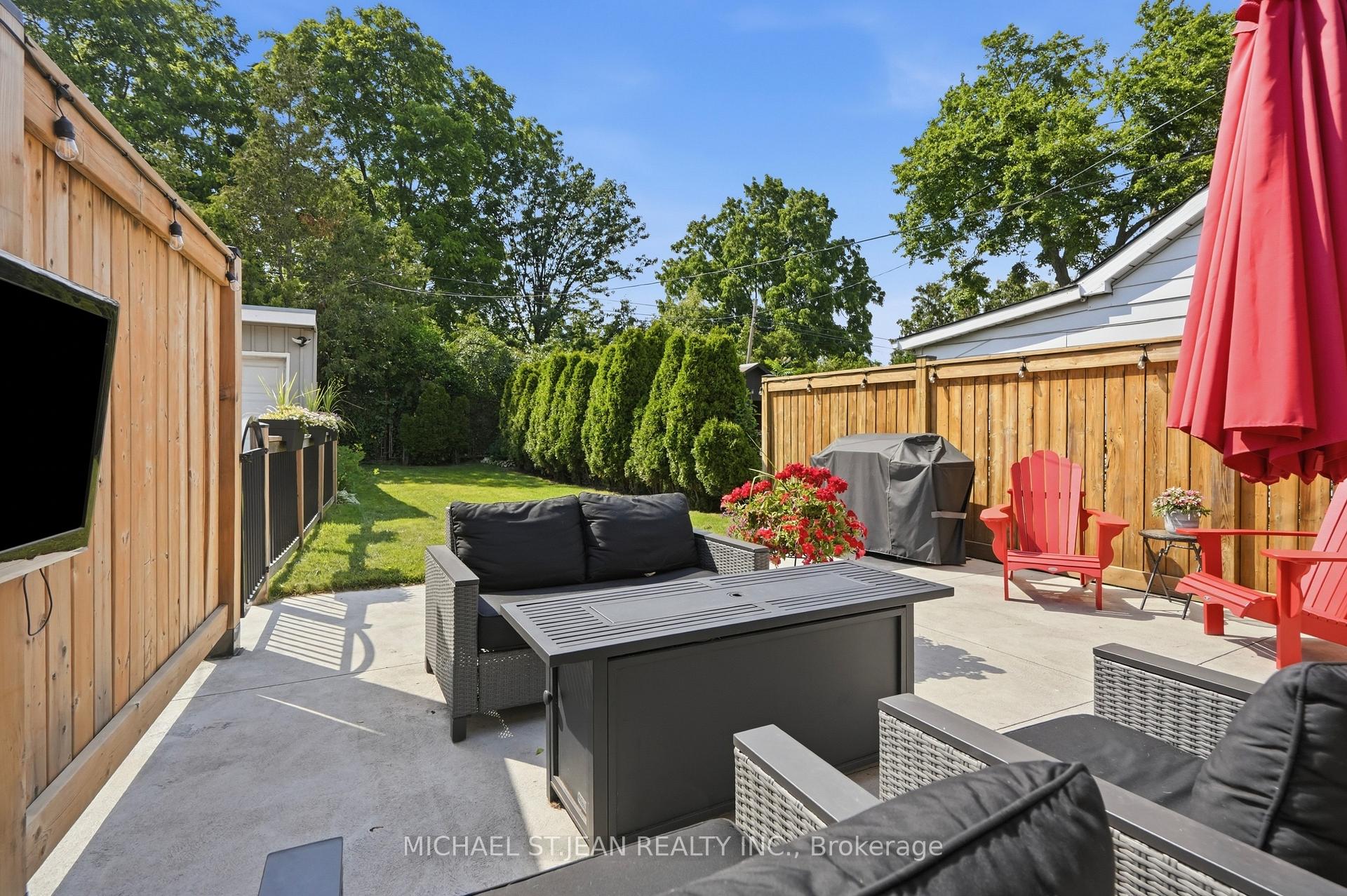 Photo 44 of 58 Tragina Avenue S, Hamilton, Bartonville — HOMEH
