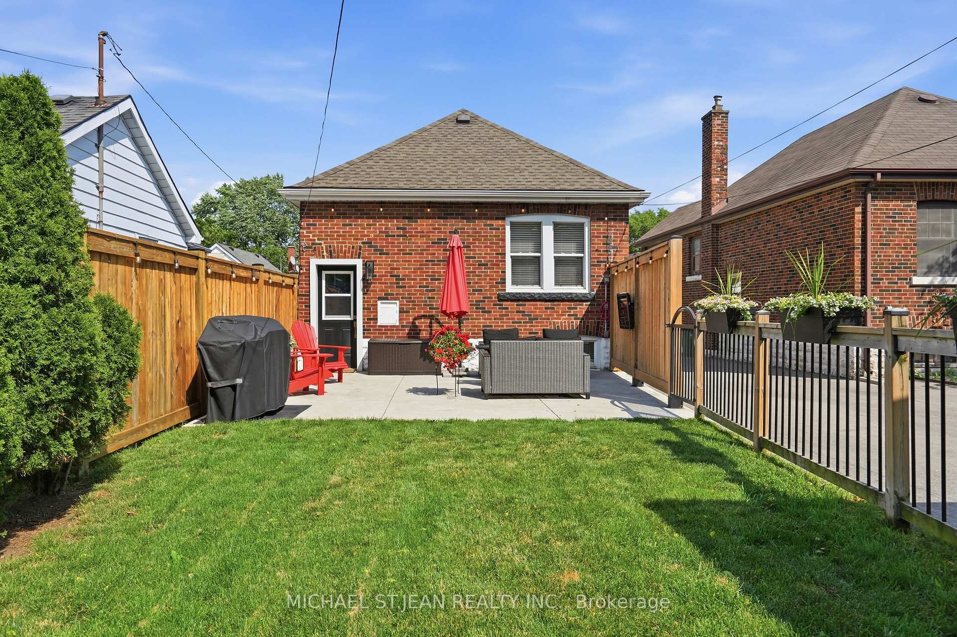 Photo 46 of 58 Tragina Avenue S, Hamilton, Bartonville — HOMEH