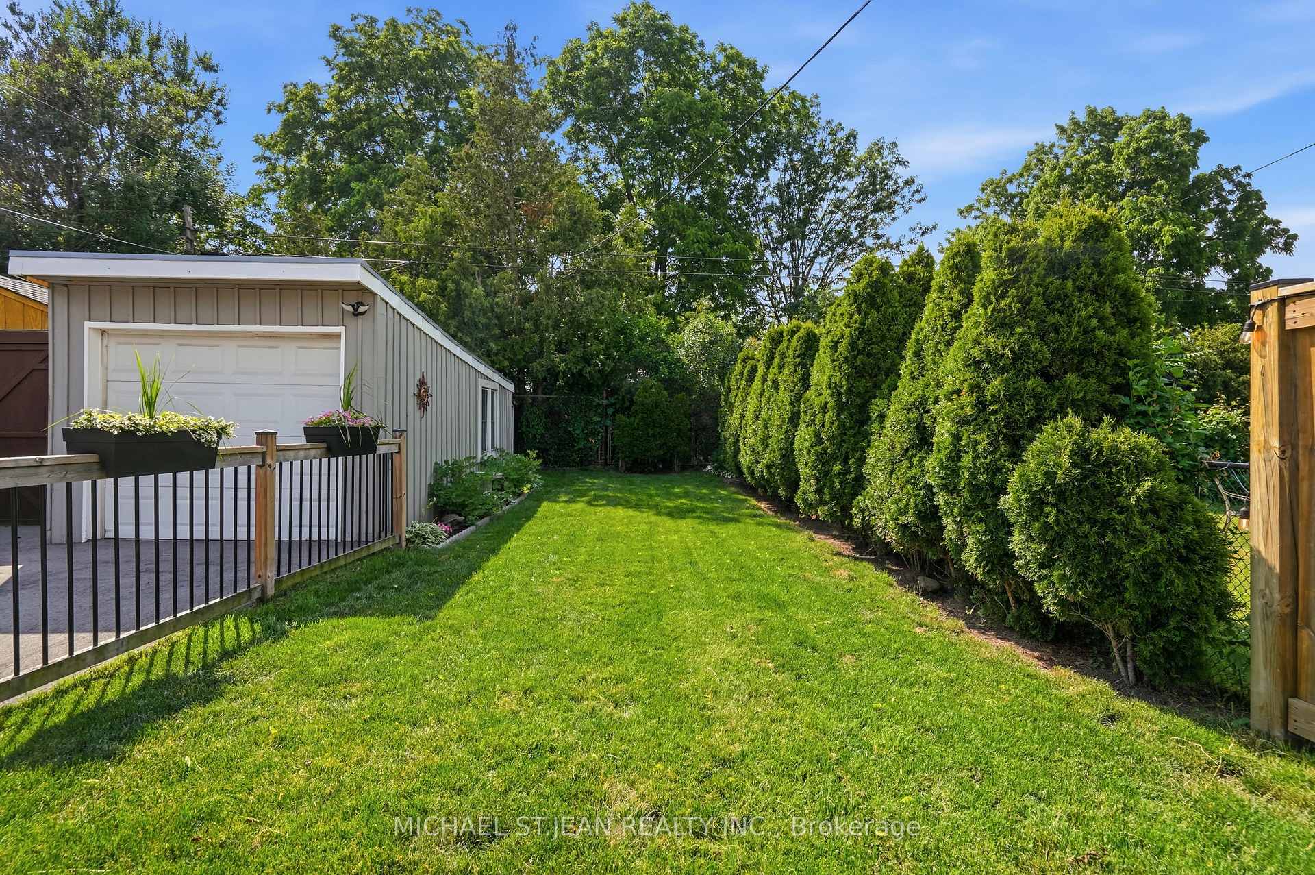Photo 47 of 58 Tragina Avenue S, Hamilton, Bartonville — HOMEH