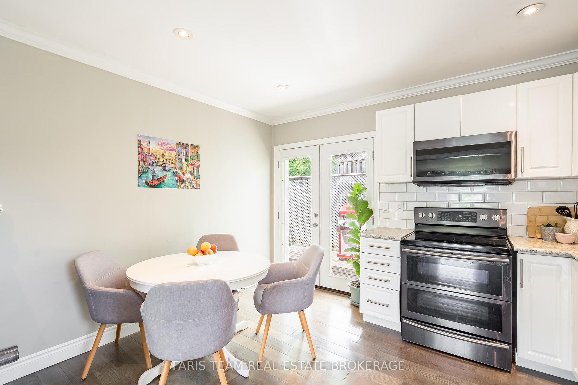 Photo 10 of 10 Karen Crescent, Orillia — HOMEH