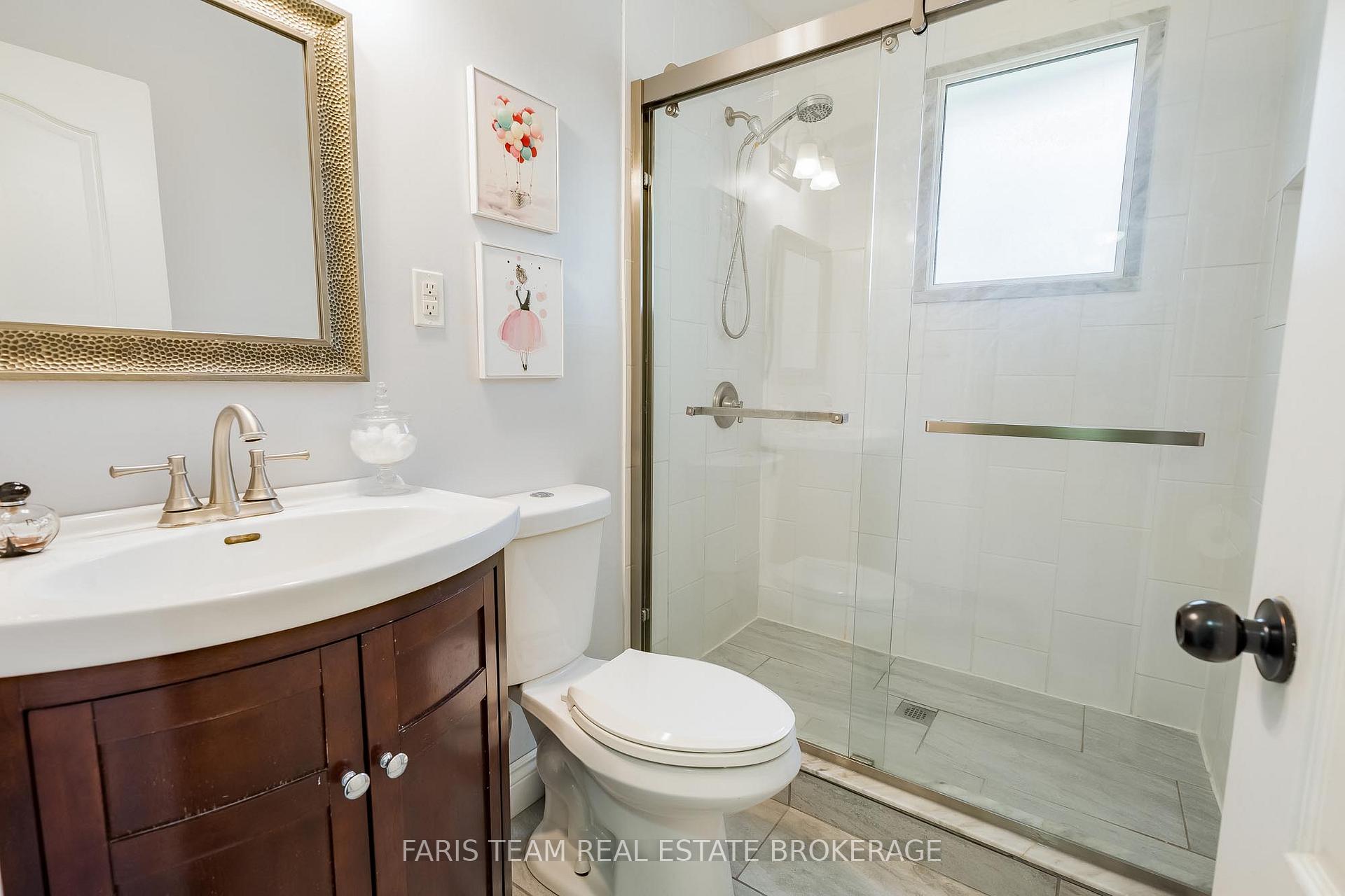 Photo 18 of 10 Karen Crescent, Orillia — HOMEH