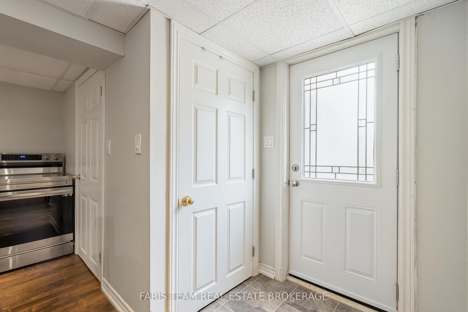 Photo 20 of 10 Karen Crescent, Orillia — HOMEH