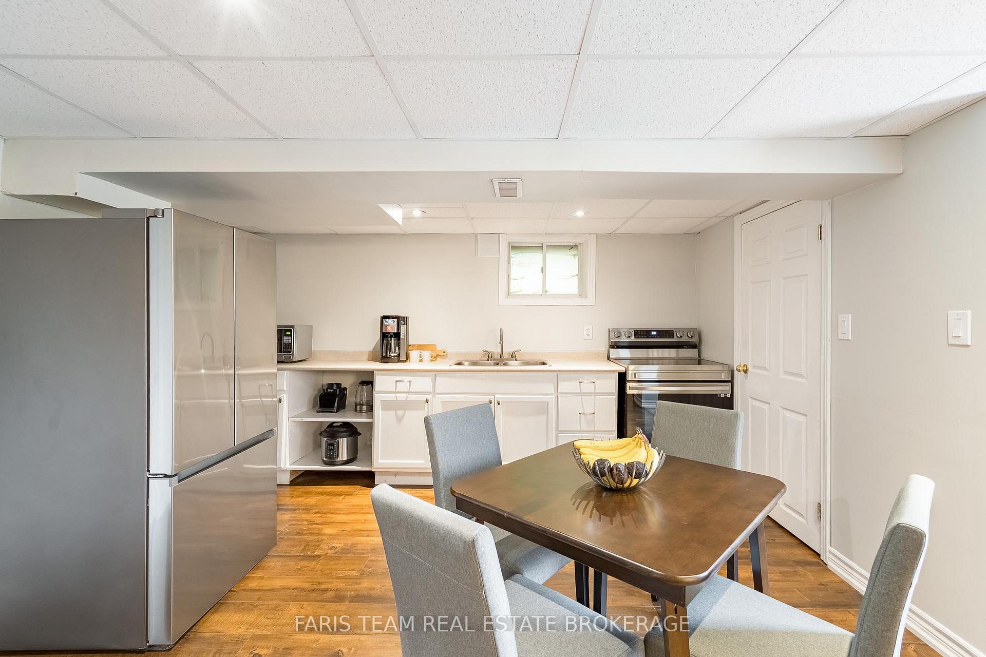 Photo 21 of 10 Karen Crescent, Orillia — HOMEH