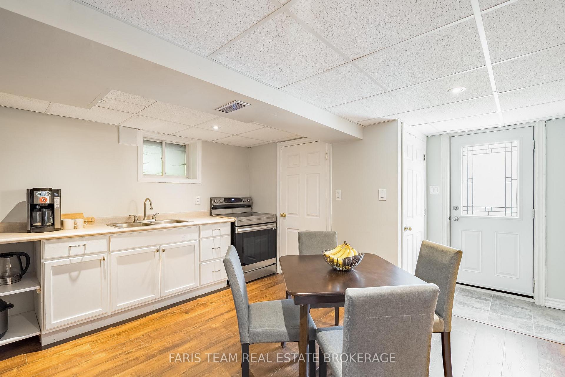 Photo 22 of 10 Karen Crescent, Orillia — HOMEH