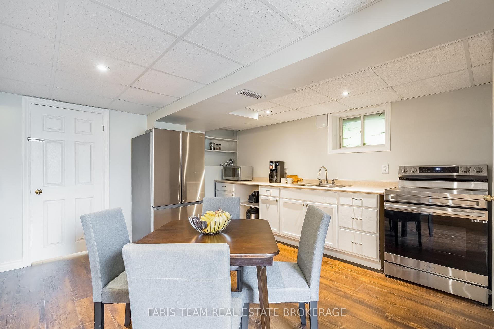 Photo 23 of 10 Karen Crescent, Orillia — HOMEH