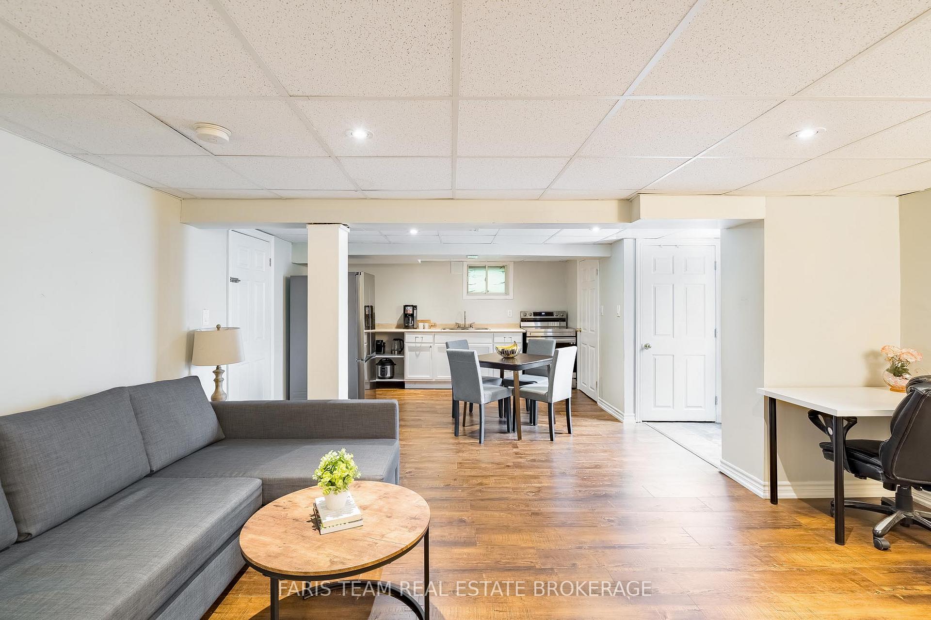 Photo 25 of 10 Karen Crescent, Orillia — HOMEH