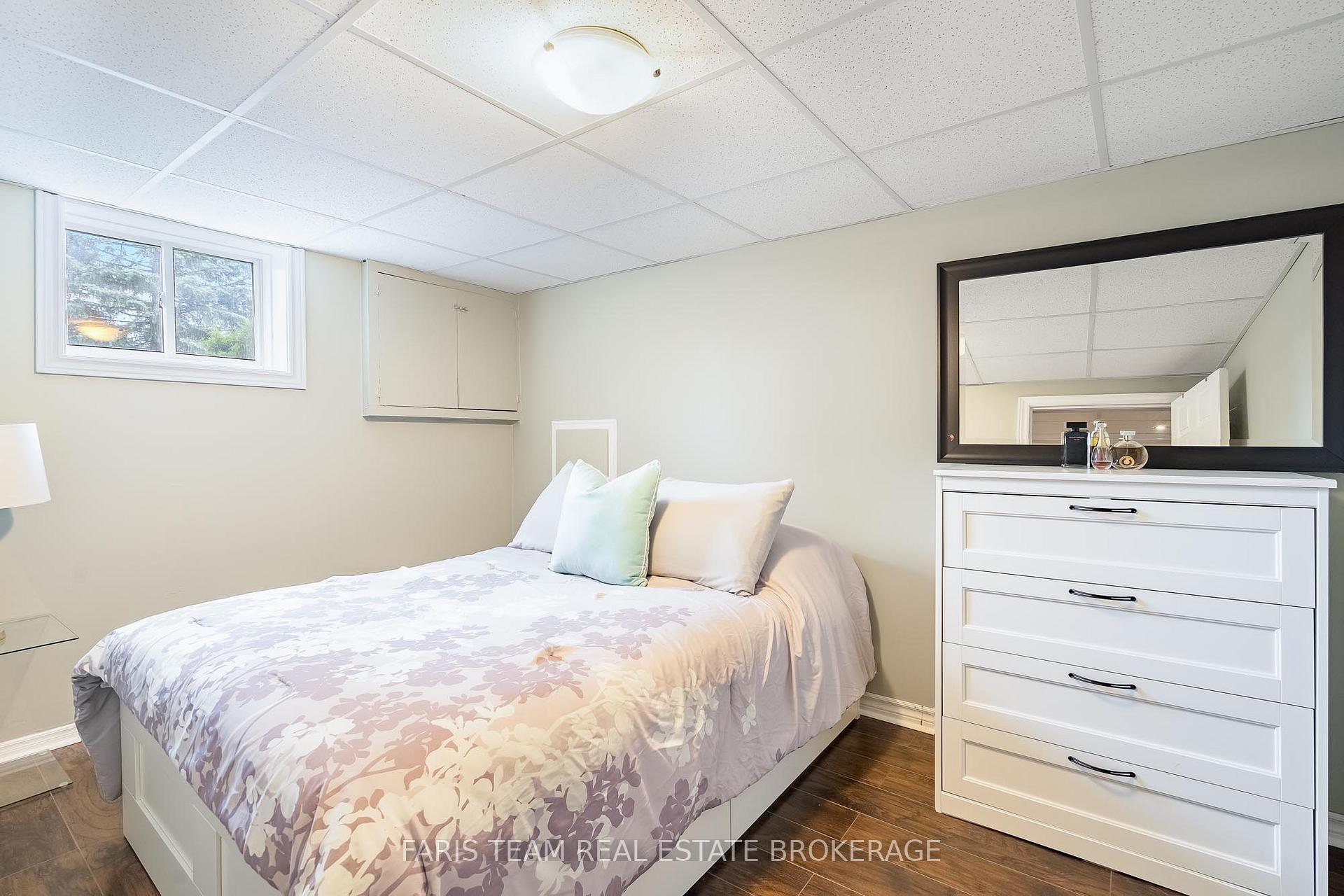 Photo 26 of 10 Karen Crescent, Orillia — HOMEH
