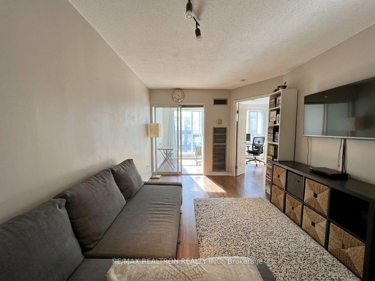 Photo 4 of Unit 512, 222 The Esplanade, Toronto, Waterfront Communities — HOMEH