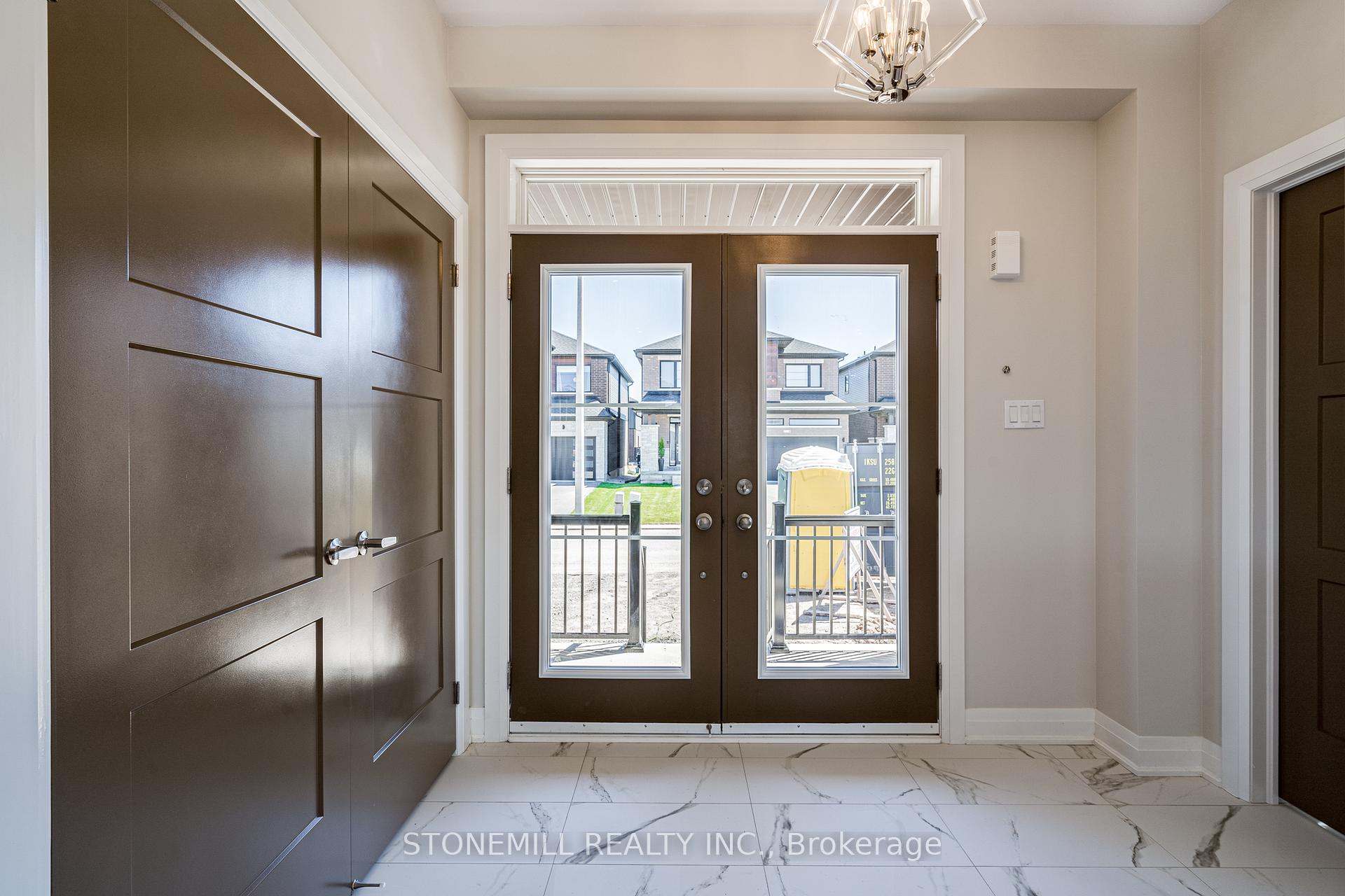Photo 2 of 229 Midland Place, Welland, Hwy 406/Welland — HOMEH