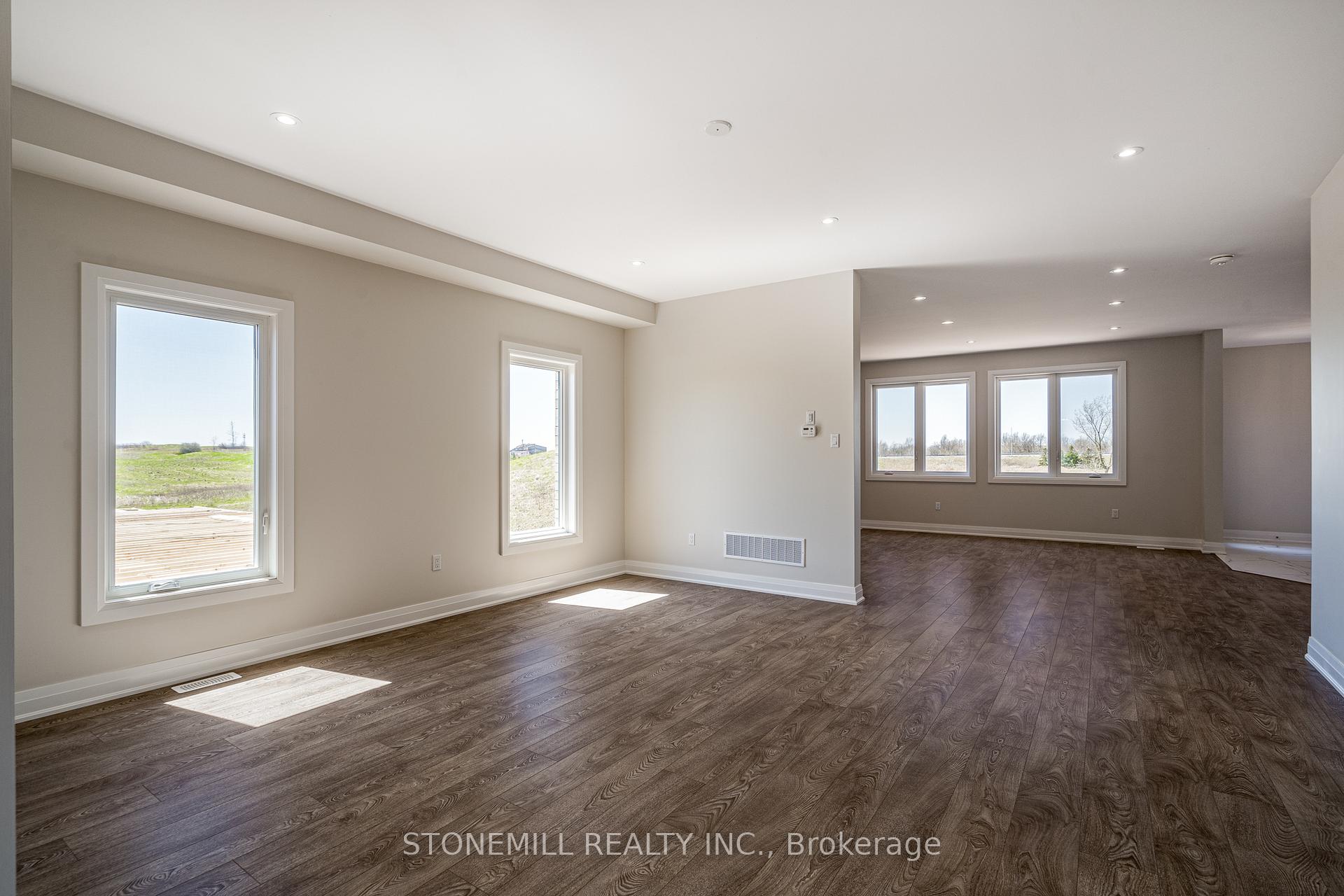 Photo 6 of 229 Midland Place, Welland, Hwy 406/Welland — HOMEH