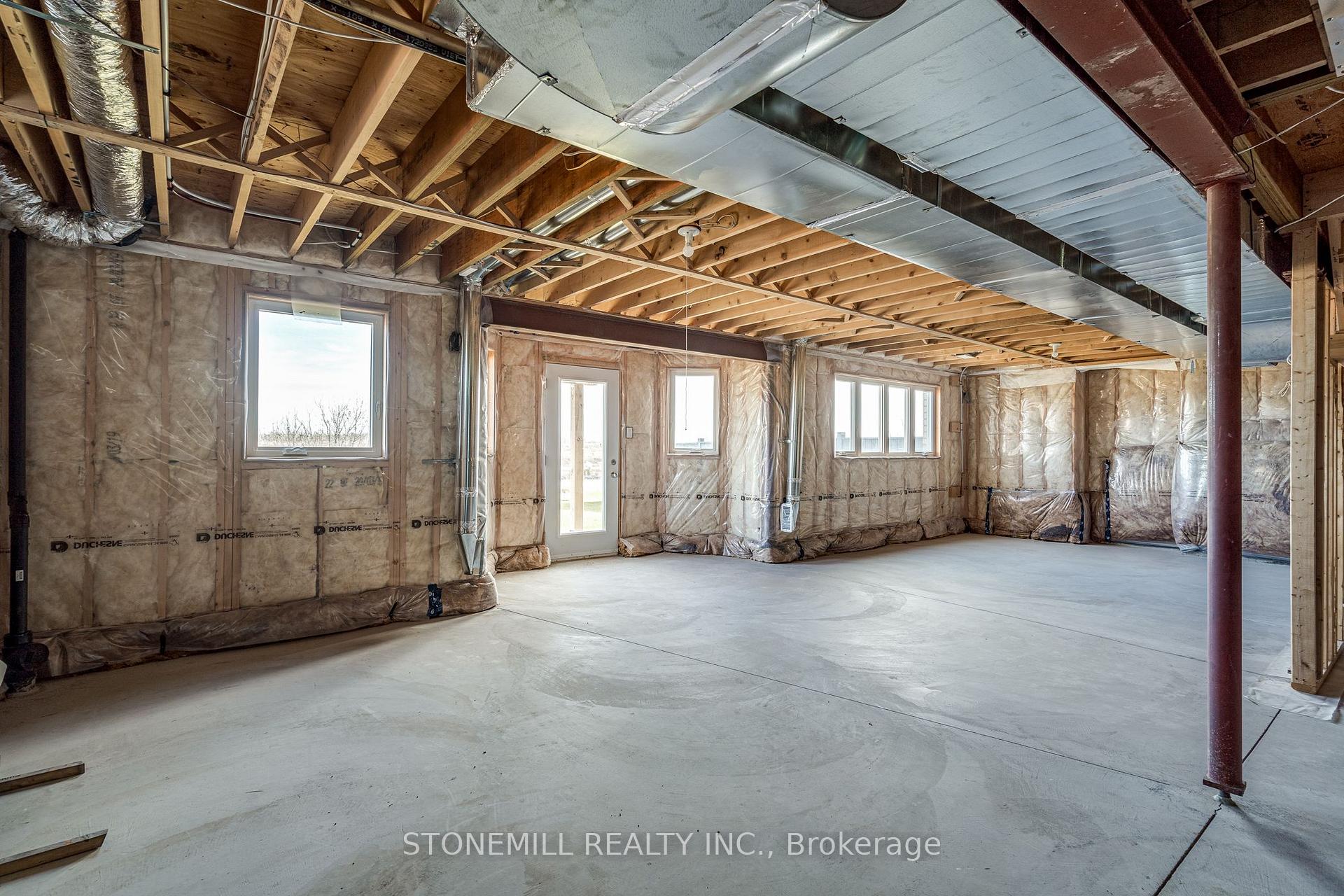 Photo 25 of 156 Shoreview Drive, Welland, Hwy 406/Welland — HOMEH