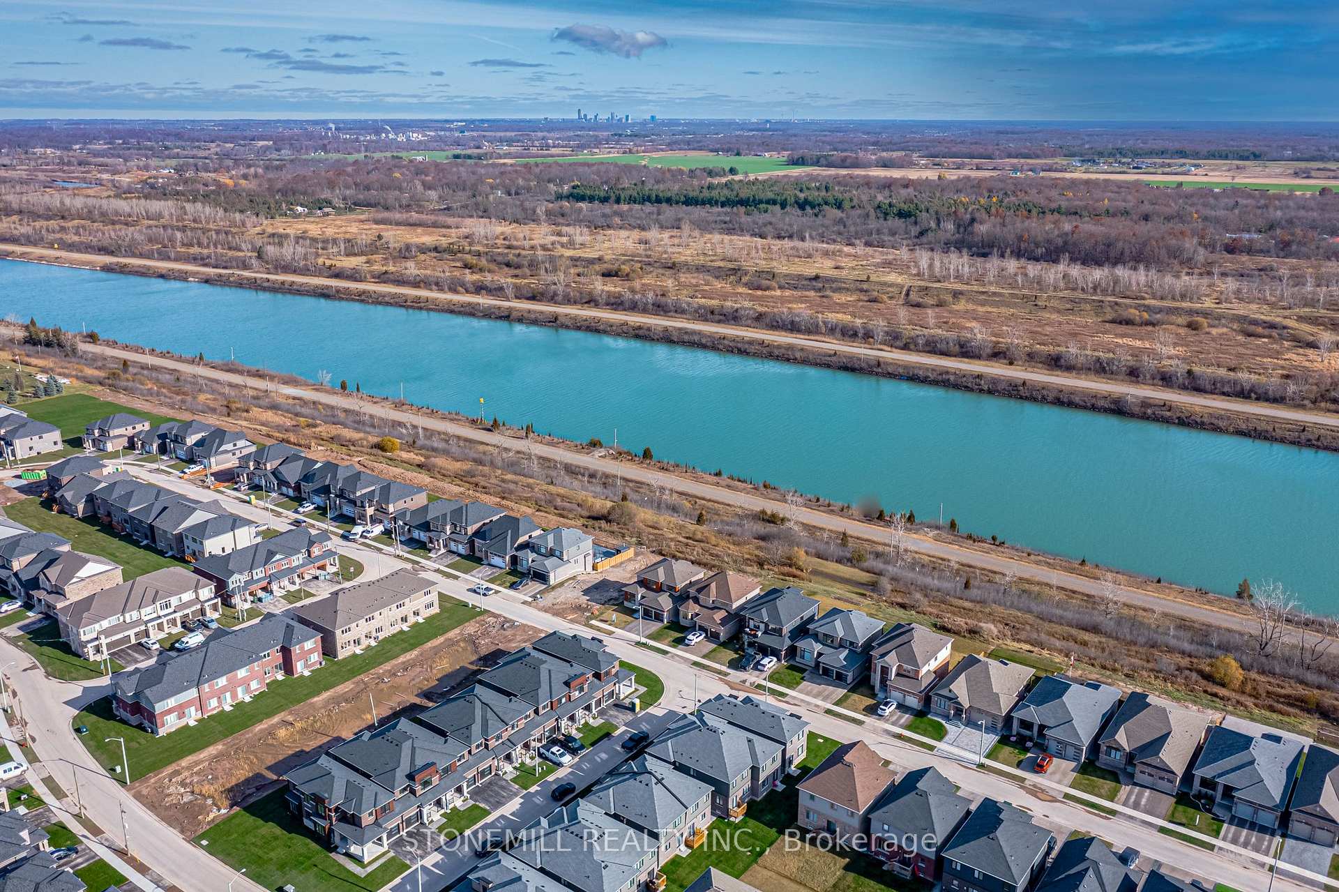 Photo 28 of 156 Shoreview Drive, Welland, Hwy 406/Welland — HOMEH