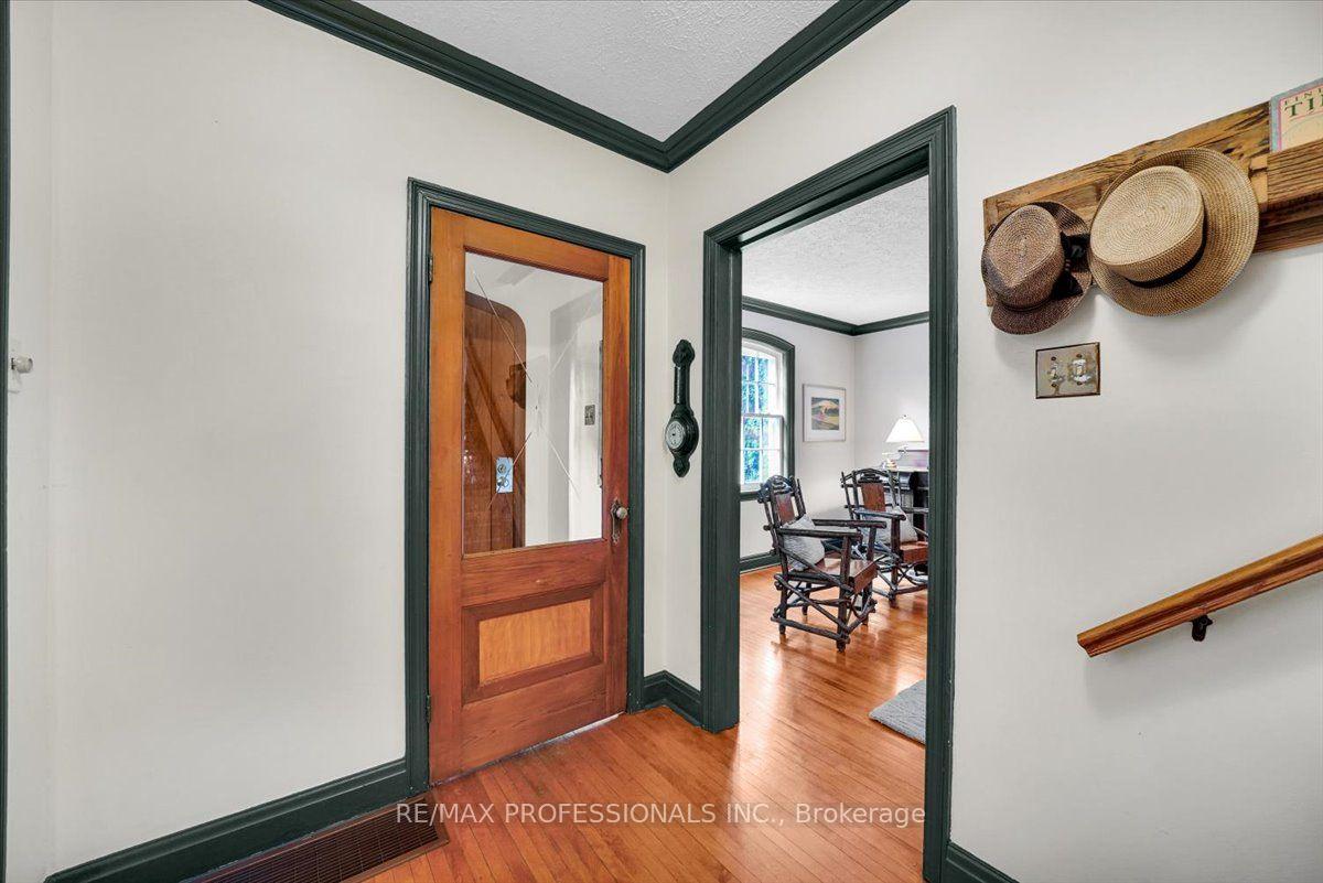 Photo 9 of 65 Dunedin Drive, Etobicoke, Kingsway South — HOMEH