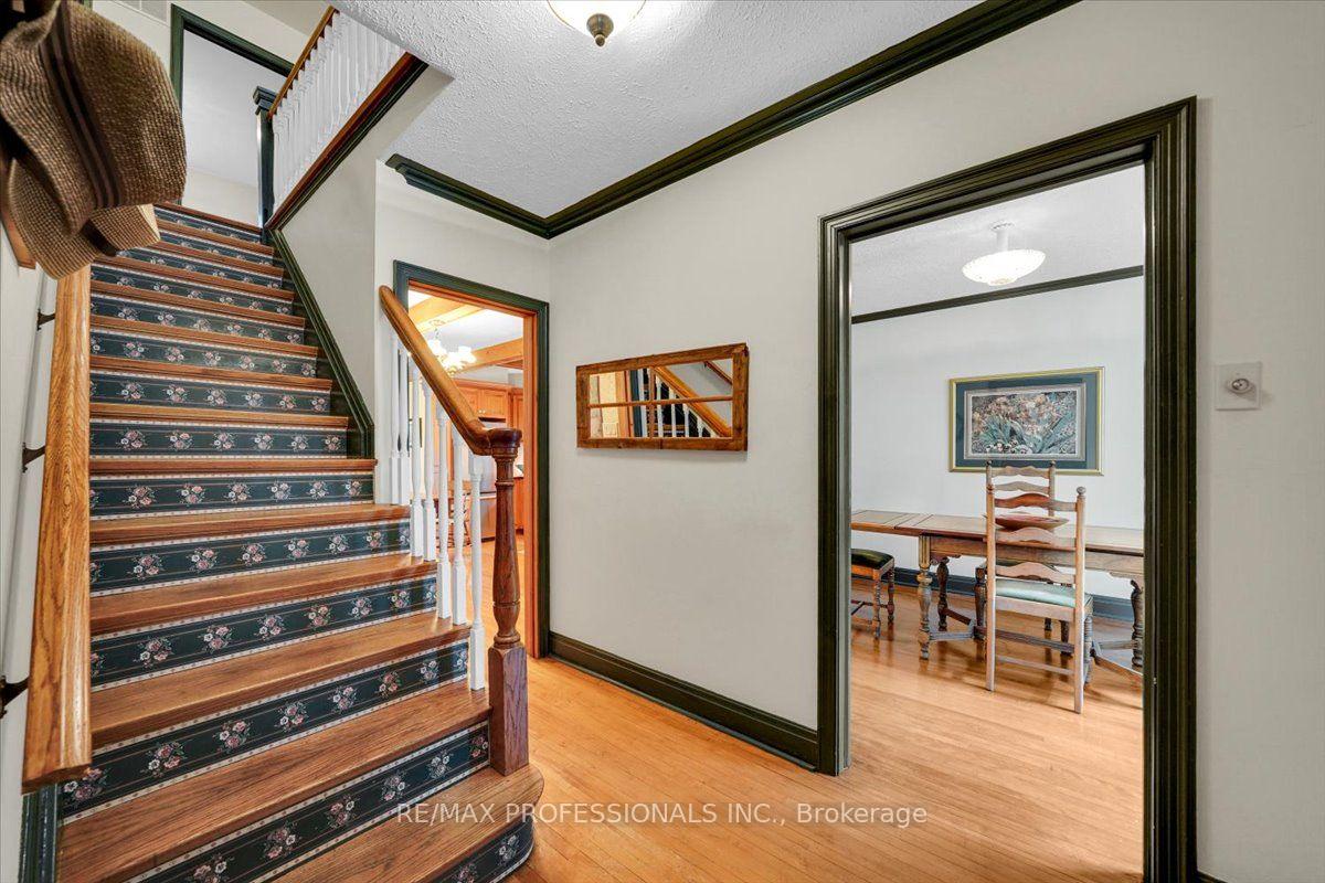 Photo 10 of 65 Dunedin Drive, Etobicoke, Kingsway South — HOMEH