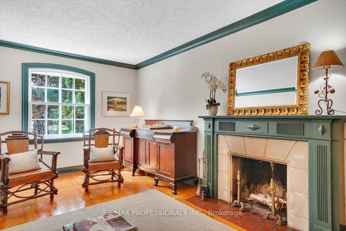 Photo 14 of 65 Dunedin Drive, Etobicoke, Kingsway South — HOMEH