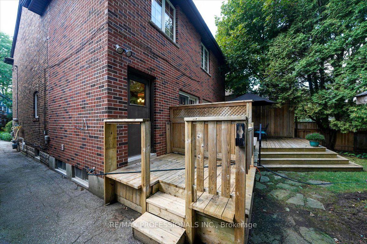 Photo 43 of 65 Dunedin Drive, Etobicoke, Kingsway South — HOMEH