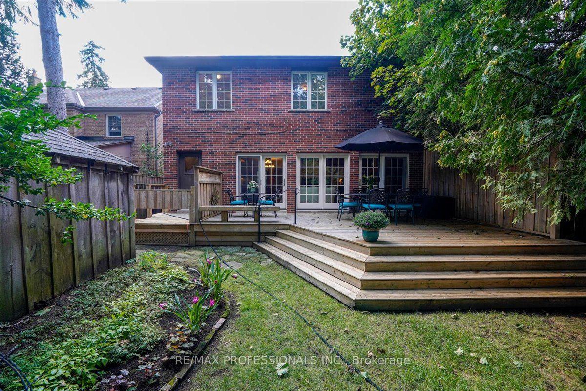 Photo 47 of 65 Dunedin Drive, Etobicoke, Kingsway South — HOMEH