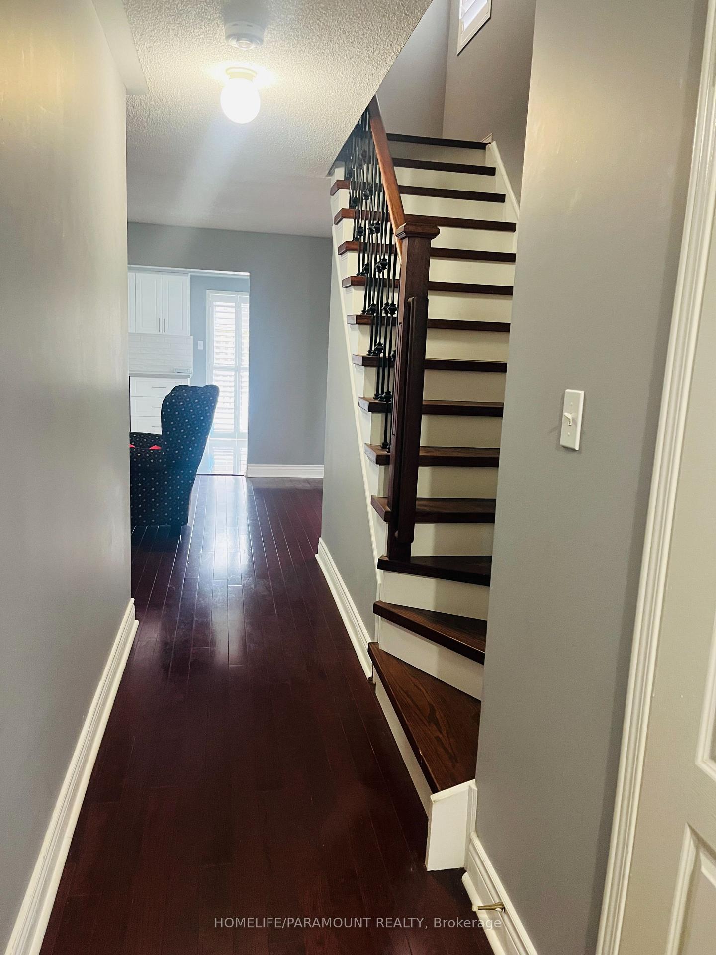 Photo 4 of 27 Lonestar Crescent, Brampton, Fletcher's Meadow — HOMEH
