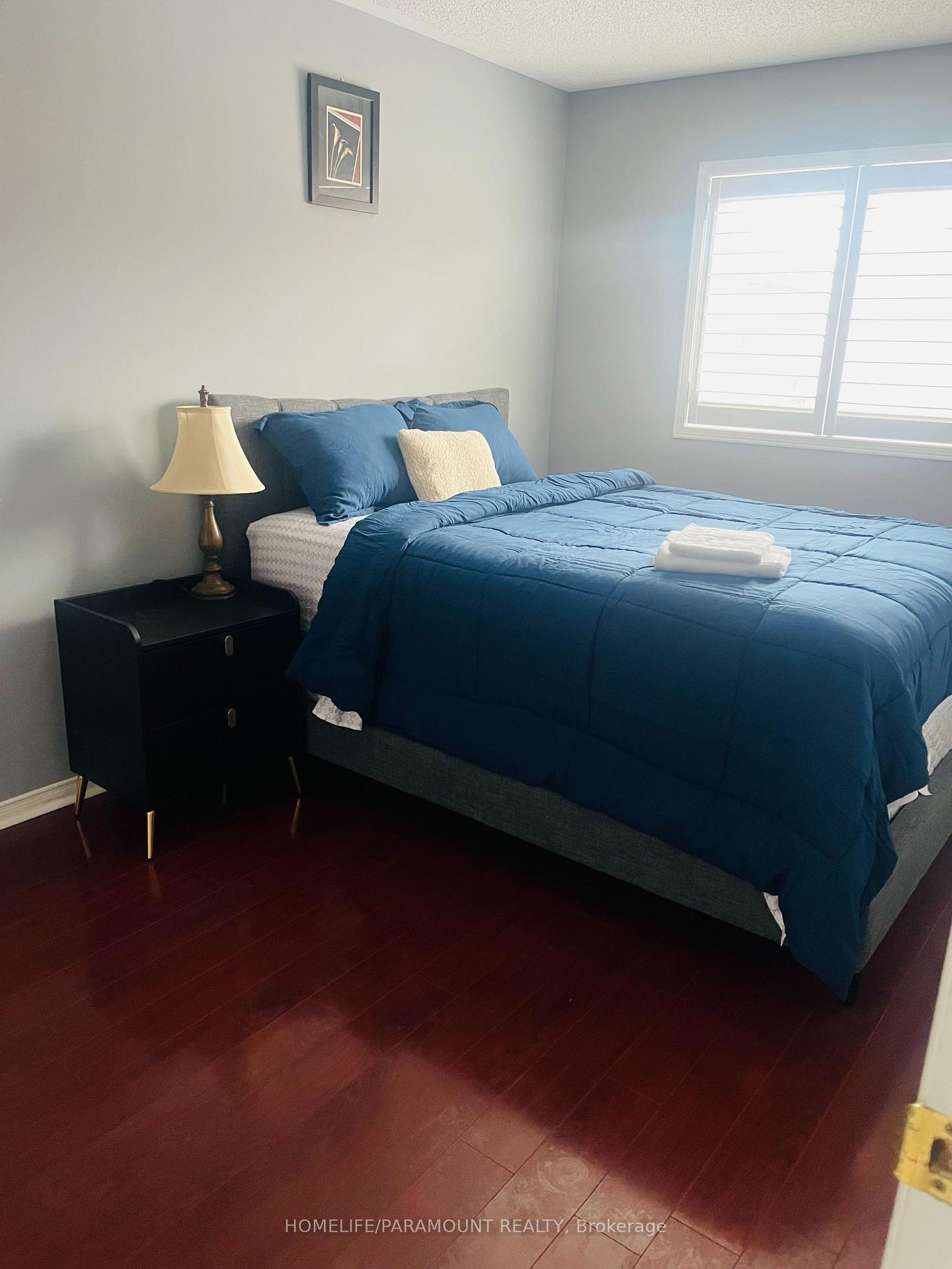 Photo 10 of 27 Lonestar Crescent, Brampton, Fletcher's Meadow — HOMEH