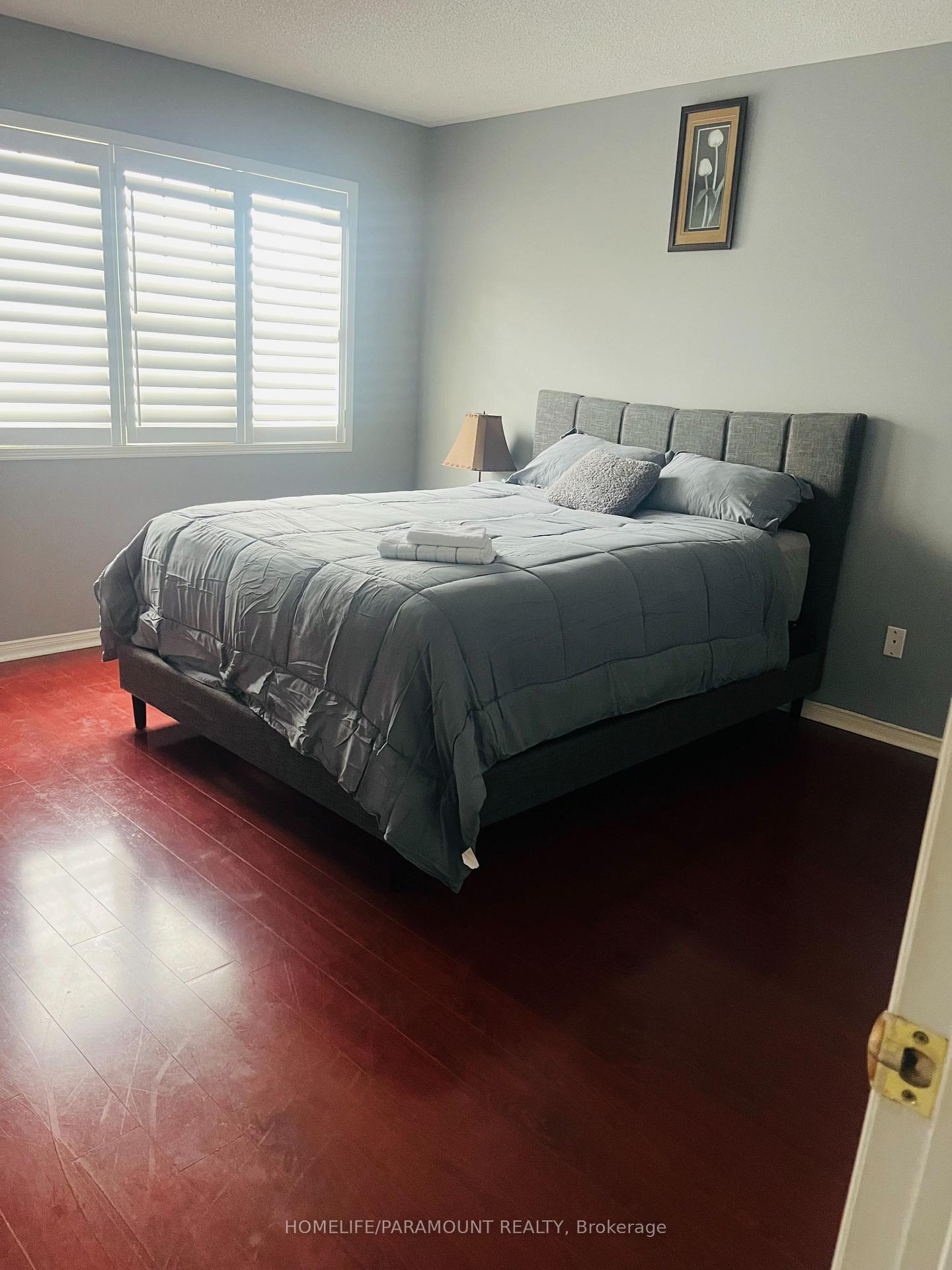 Photo 11 of 27 Lonestar Crescent, Brampton, Fletcher's Meadow — HOMEH