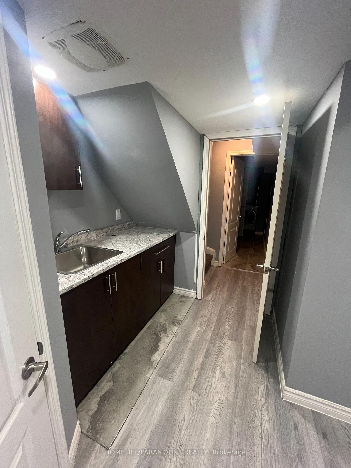 Photo 14 of 27 Lonestar Crescent, Brampton, Fletcher's Meadow — HOMEH